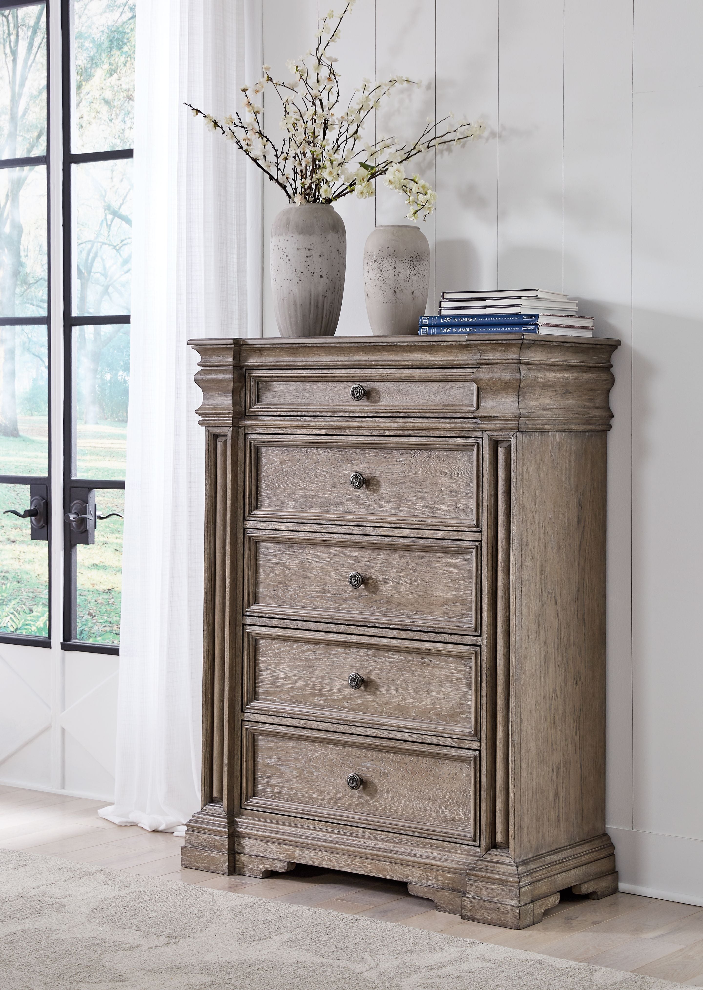 Blairhurst Light Grayish Brown 5-Drawer Chest Dresser - Stylish Bedroom Storage for Clothes, Linens & Accessories