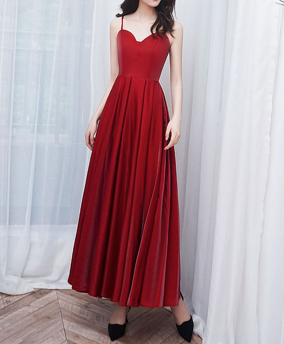 Elegant Burgundy Sweetheart Neckline Prom Dress | Tea Length Evening Gown for Homecoming & Formal Events | Perfect for Dances, Weddings & Special Occasions