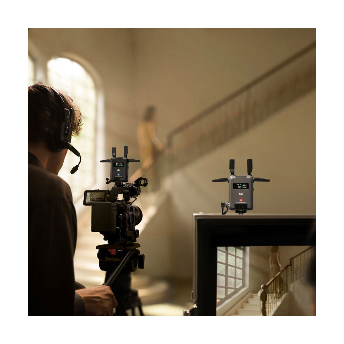DJI SDR Transmission Combo - Professional Wireless Video Transmission System for Drones & Cameras - Perfect for Aerial Photography, Live Streaming & Film Production