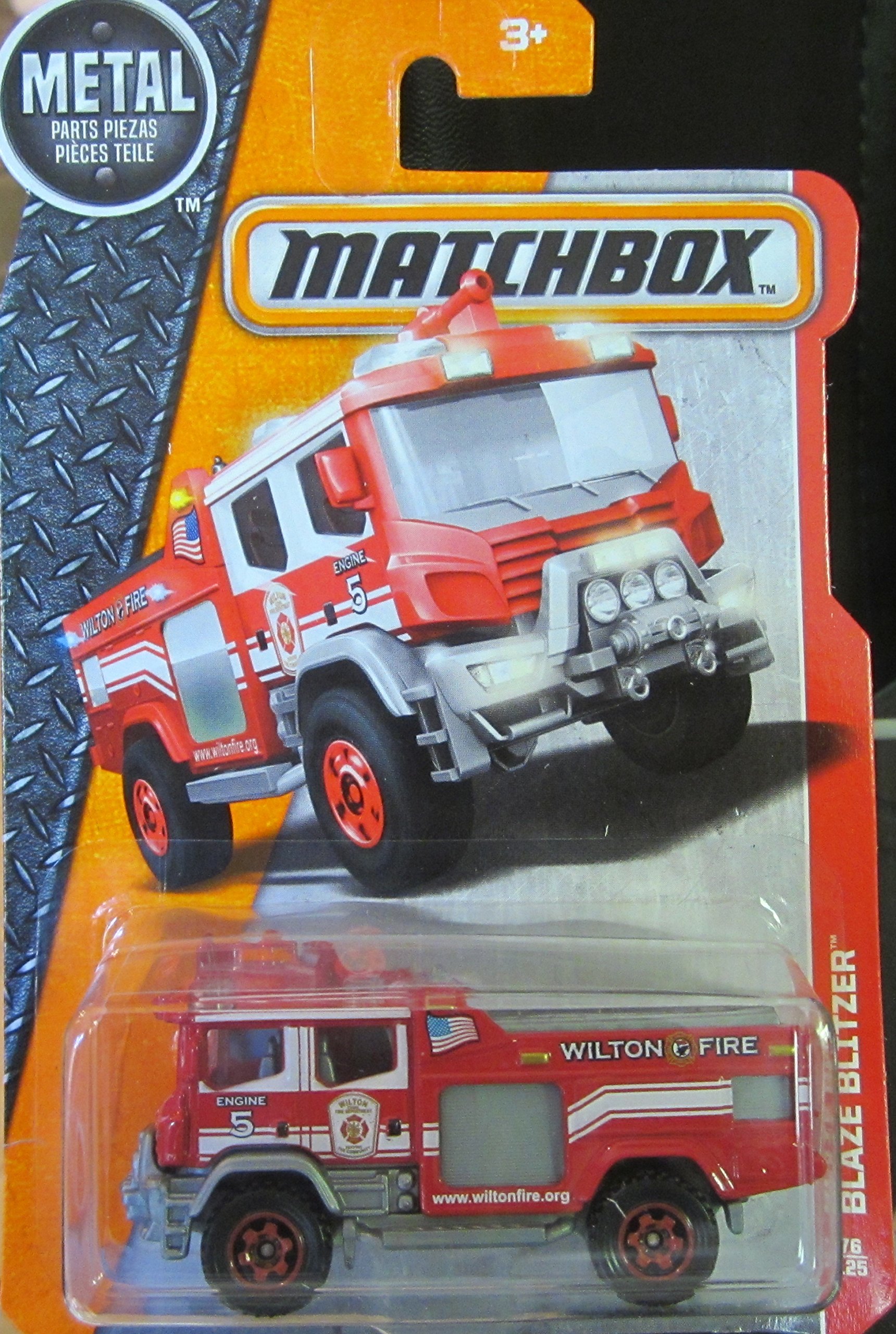 Matchbox 2016 MBX Heroic Rescue Blaze Blitzer Fire Engine 76/125 Red Diecast Toy Truck for Kids Play, Collectors Display, and Emergency Rescue Scenes