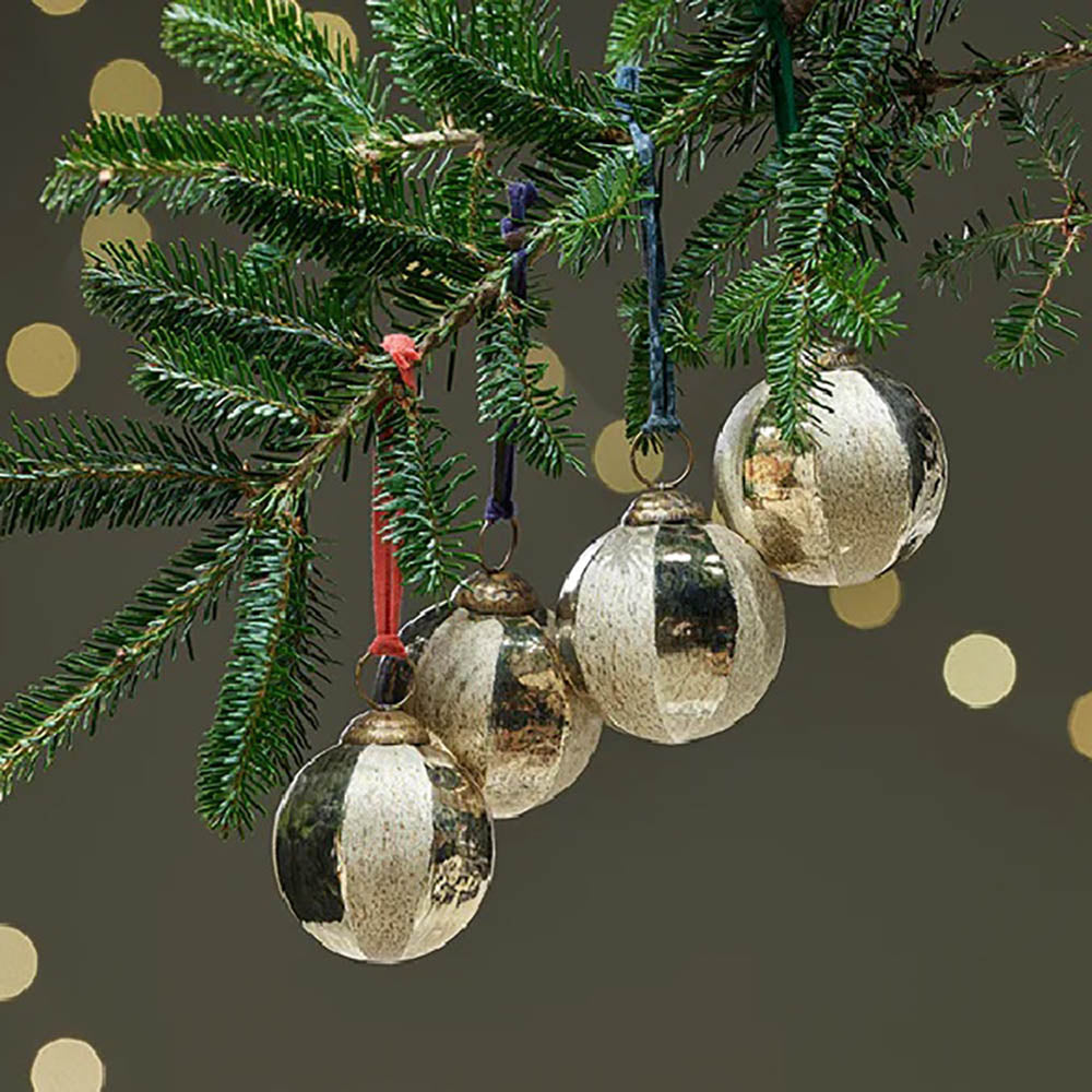 Gold Zuri Glass Baubles Set of 4 - Elegant Christmas Tree Ornaments for Holiday Home Decor