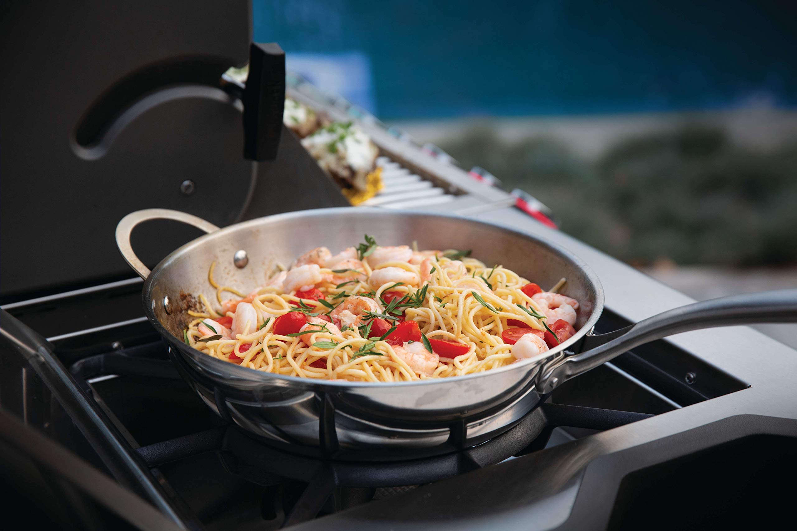 Napoleon PRO825RSBINSS-3 Prestige PRO 825 RSBI Natural Gas Grill with 825 sq.in. Cooking Space, Infrared Rear & Bottom Burner, Stainless Steel Construction - Perfect for Backyard BBQs, Outdoor Entertaining & Grilling Enthusiasts