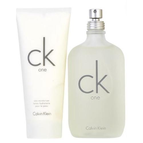 Calvin Klein CK One Unisex Holiday Gift Set - 2 Piece Fragrance Collection for Men & Women | Perfect for Christmas, Birthday & Anniversary Gifts