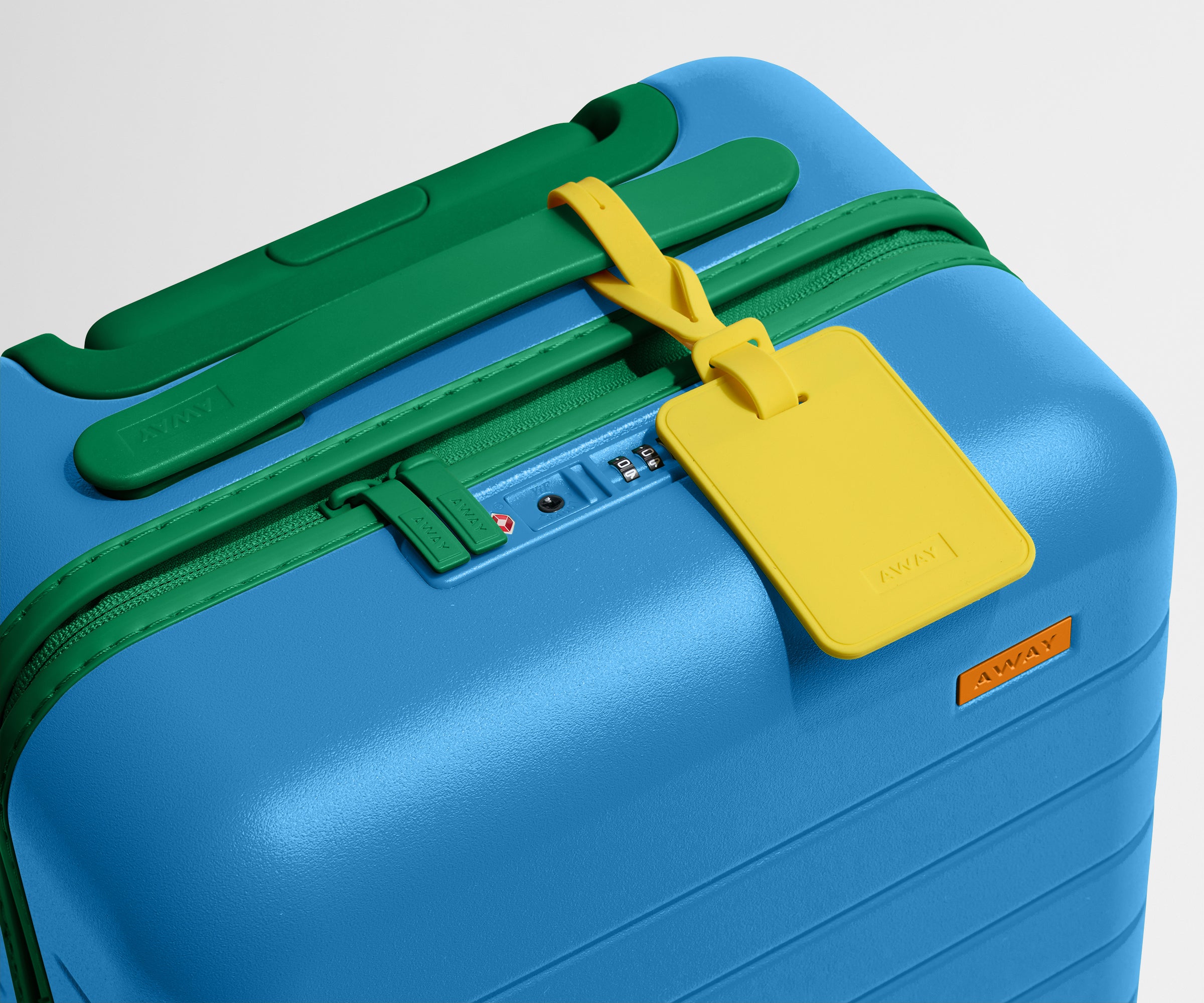 **Kids' Splash Blue Carry-On Luggage - Lightweight & Durable Travel Suitcase for Children - Perfect for Airplane Trips & Family Vacations**