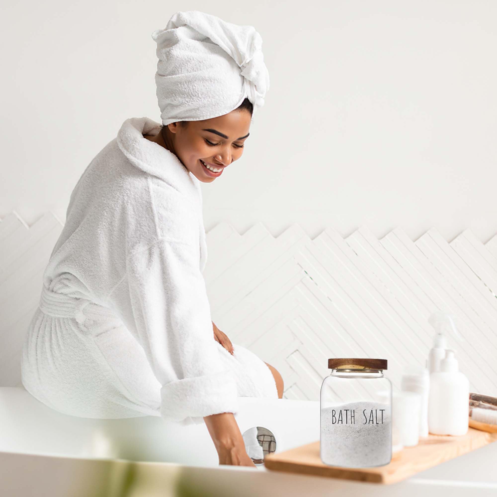 Bath Salts Glass Jar with Wooden Lid & Scoop - Airtight Bath Salt Container for Women - Perfect for Bathroom Decor & Bathtub Accessories - Ideal for Relaxing Spa Nights & Gift Giving