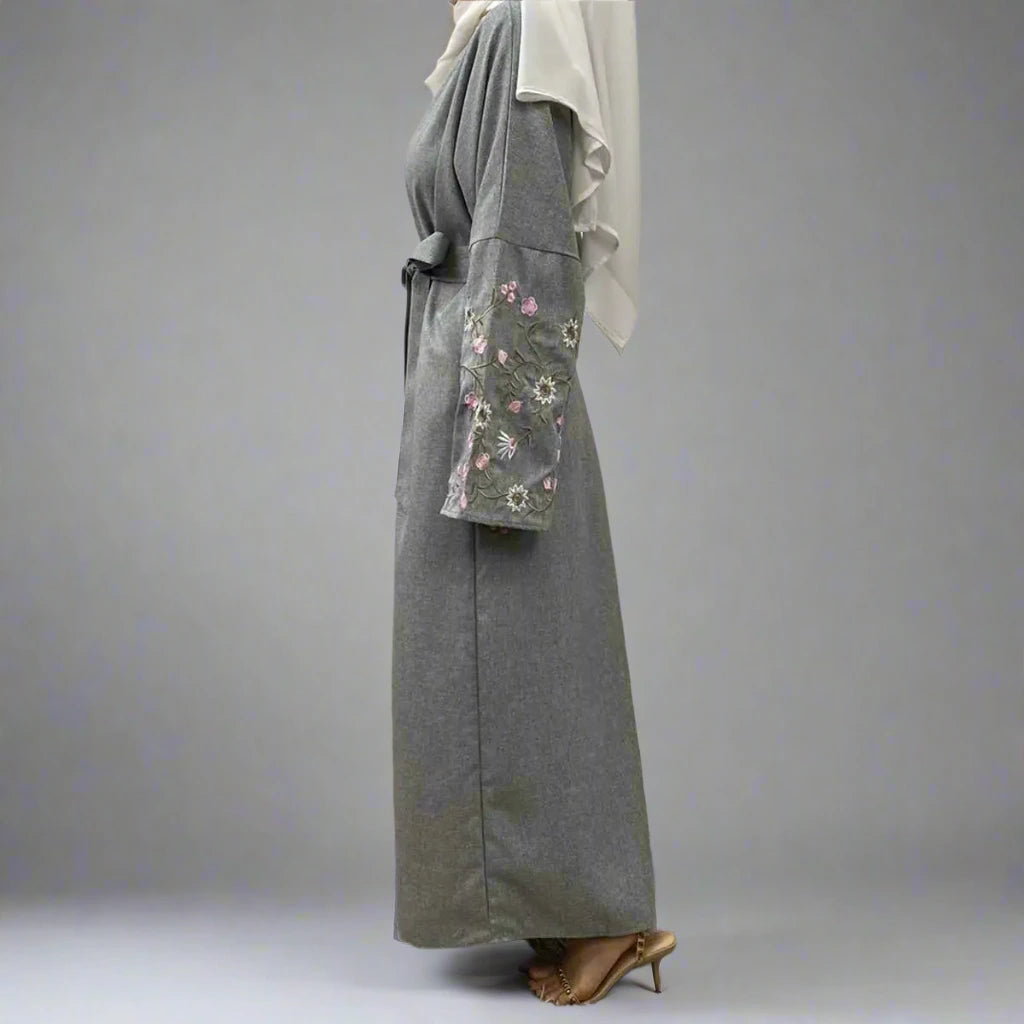 Floral Embroidery Sleeve Open Abaya Dress - Elegant Muslim Women's Kaftan for Prayer, Wedding & Special Occasions