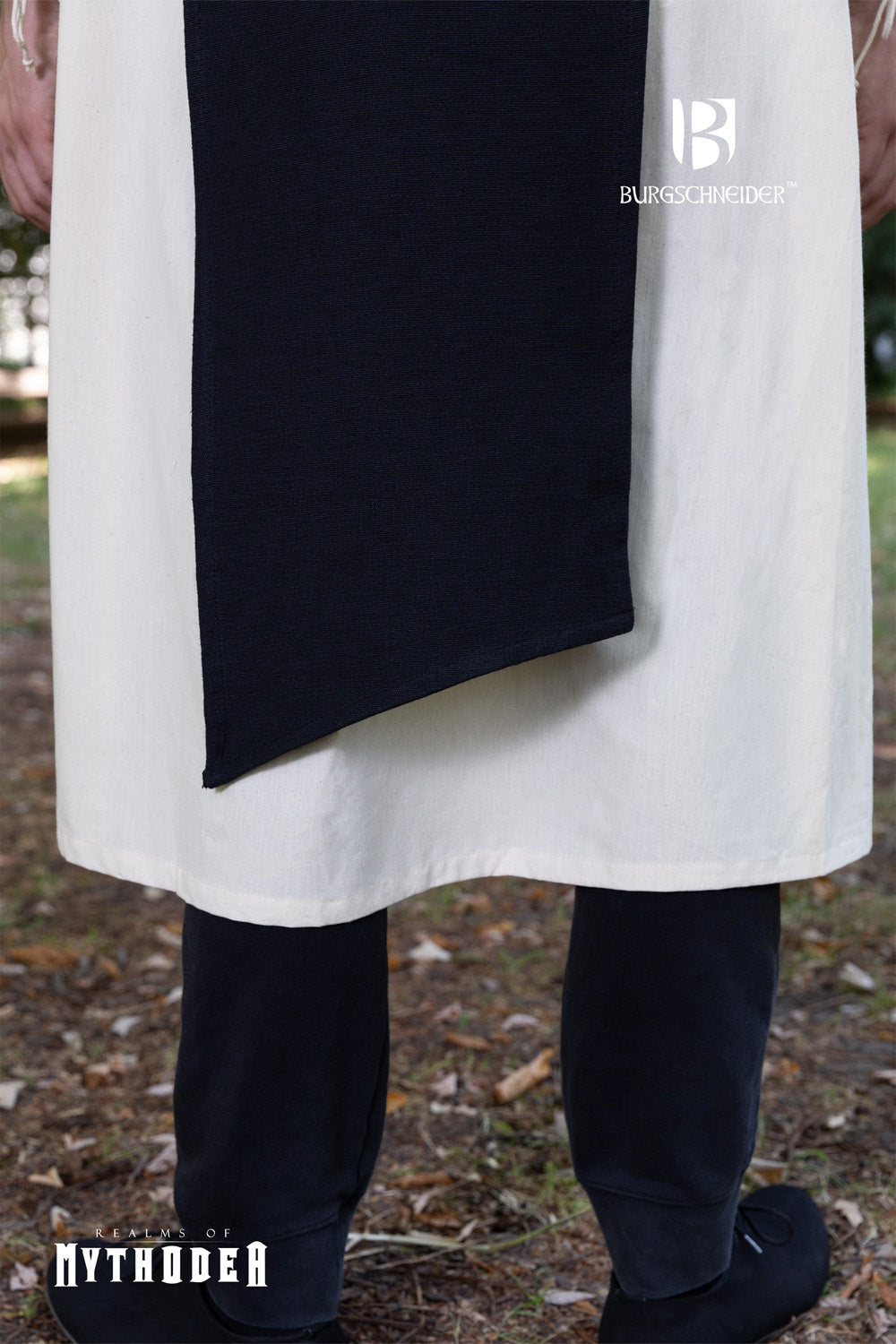 Black Dynasty Tabard - Medieval Renaissance Costume for LARP, Cosplay & Historical Reenactment | Perfect for Halloween, Theater & Fantasy Events