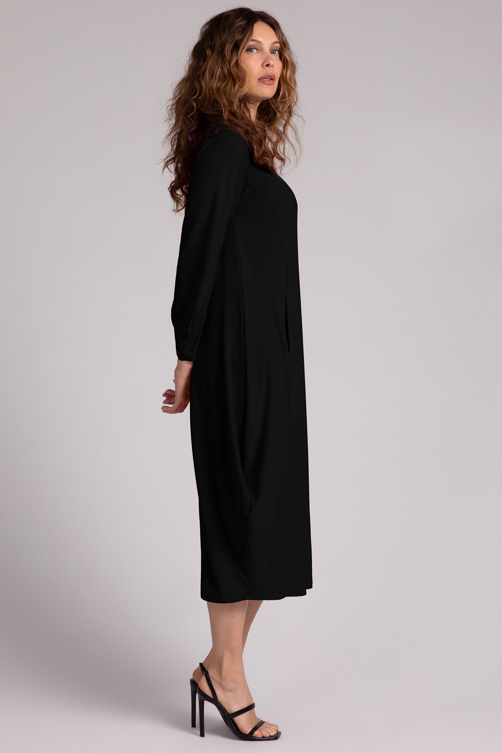 Easy Crew Neck Lantern Dress for Women - Flowy A-Line Midi Dress in Black | Casual Wear, Office Outfit, Party Dress, Everyday Comfort