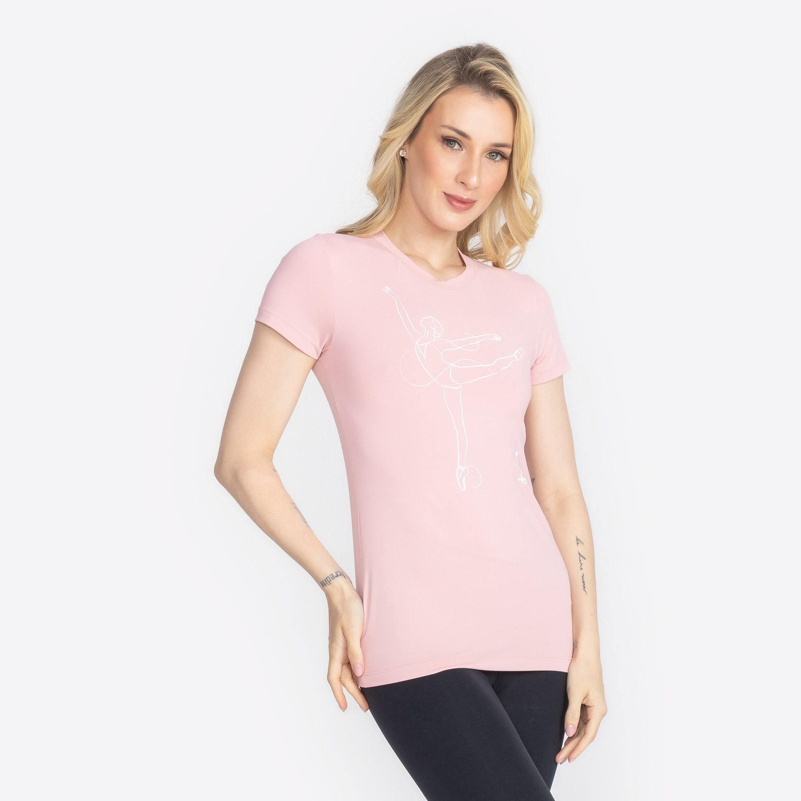 Só Dança Adult Fitted Tee - Comfortable Dance T-Shirt for Women, Stretchy & Breathable Fabric, Perfect for Ballet, Jazz & Contemporary Dance Classes