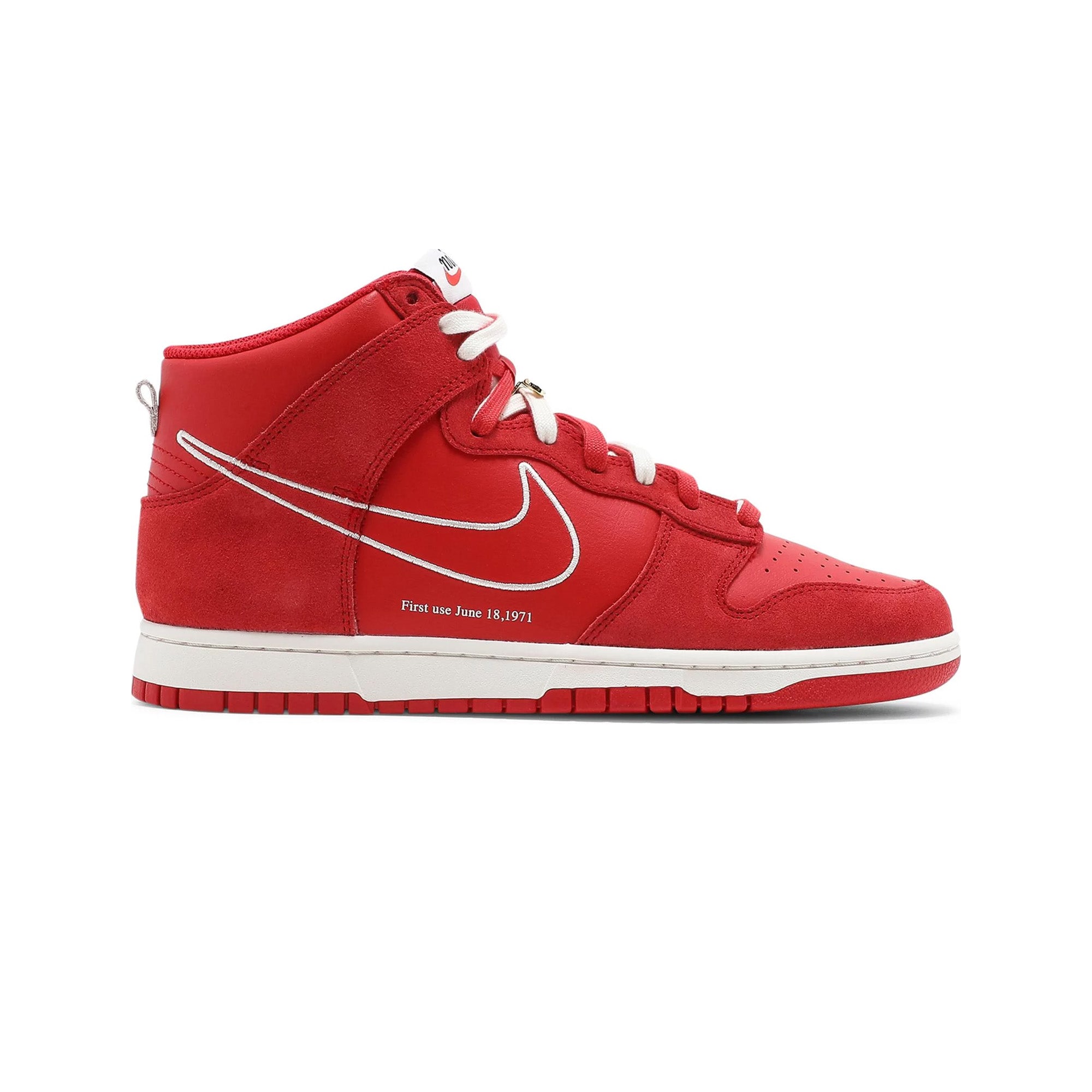 Nike Dunk High SE 'First Use University Red' Basketball Shoes - Retro Style Sneakers for Men & Women - Perfect for Casual Wear, Street Fashion, and Sneaker Collectors