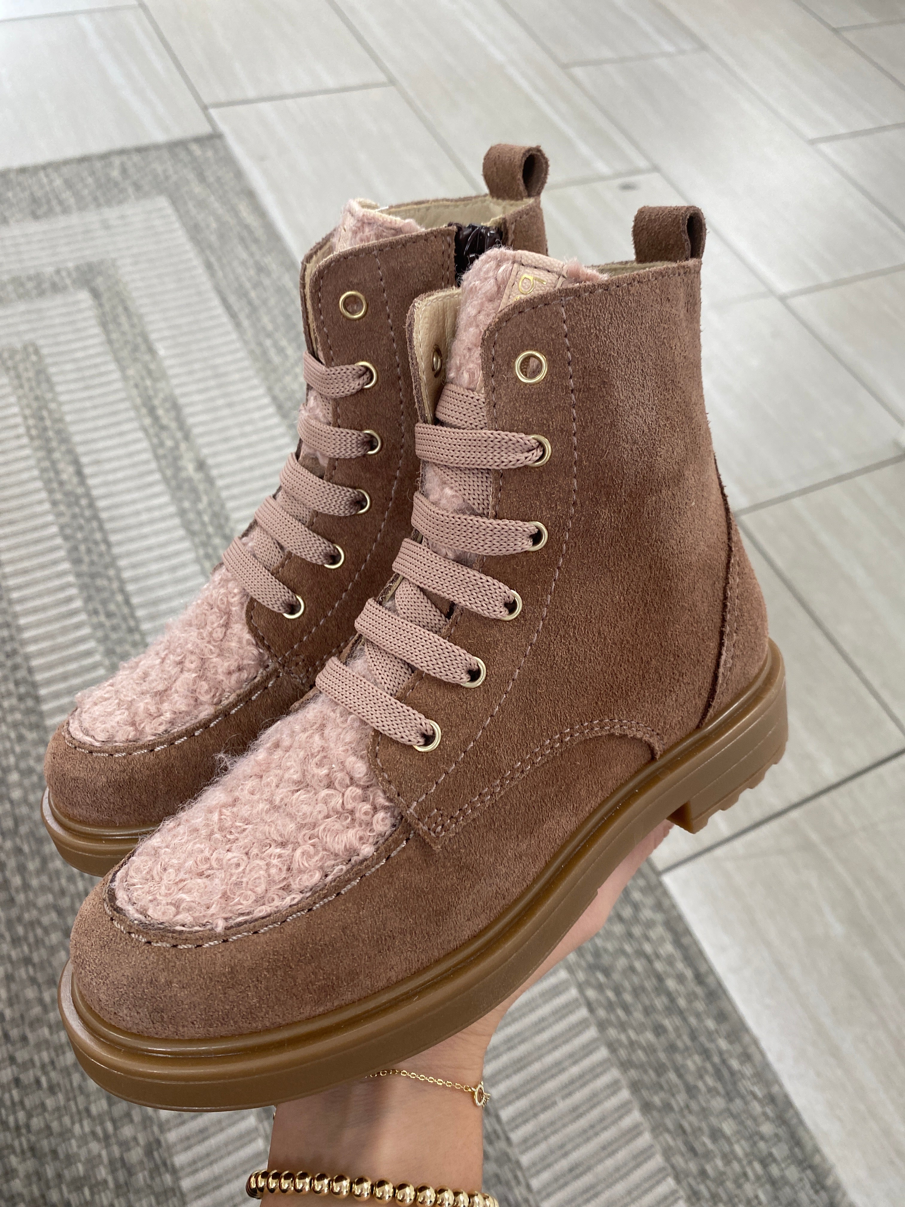 Beberlis Women's Rose Suede Shearling Lined Combat Boots - Warm Winter Ankle Boots for Casual Outfits & Cold Weather Fashion