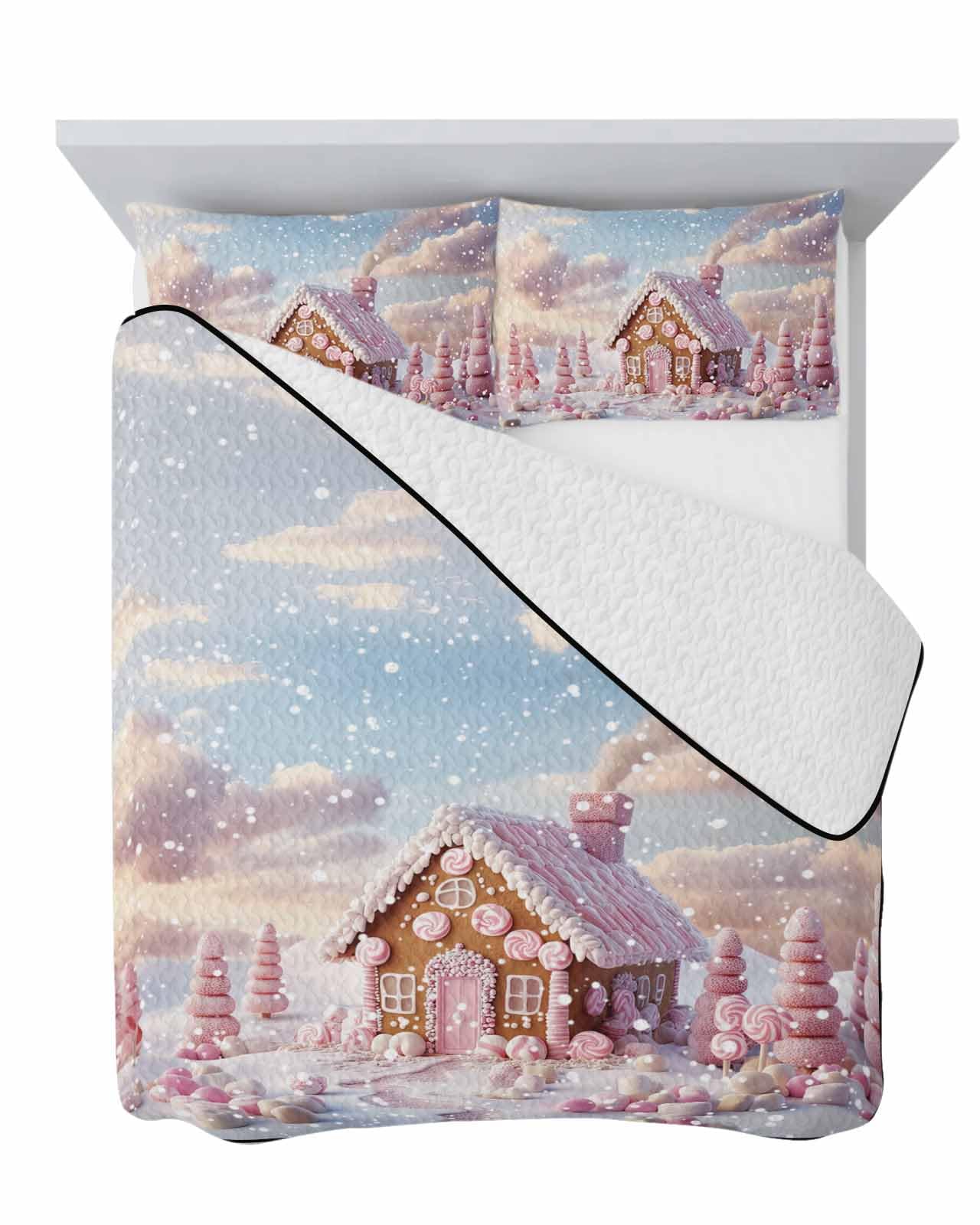 Pink Christmas Village Quilt Set - Full Size 3-Piece Microfiber Bedding with Pillow Shams | Lightweight Summer Quilt & All-Season Coverlet | Cozy Holiday Decor for Bedroom, Guest Room & Dorm
