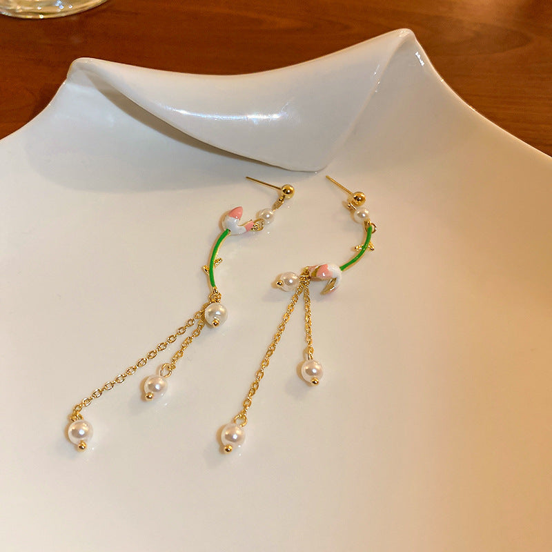 Tulip Pearl Flower Mismatch Chandelier Earrings for Women | HE8862 | Elegant Bohemian Jewelry for Party, Wedding & Special Occasions