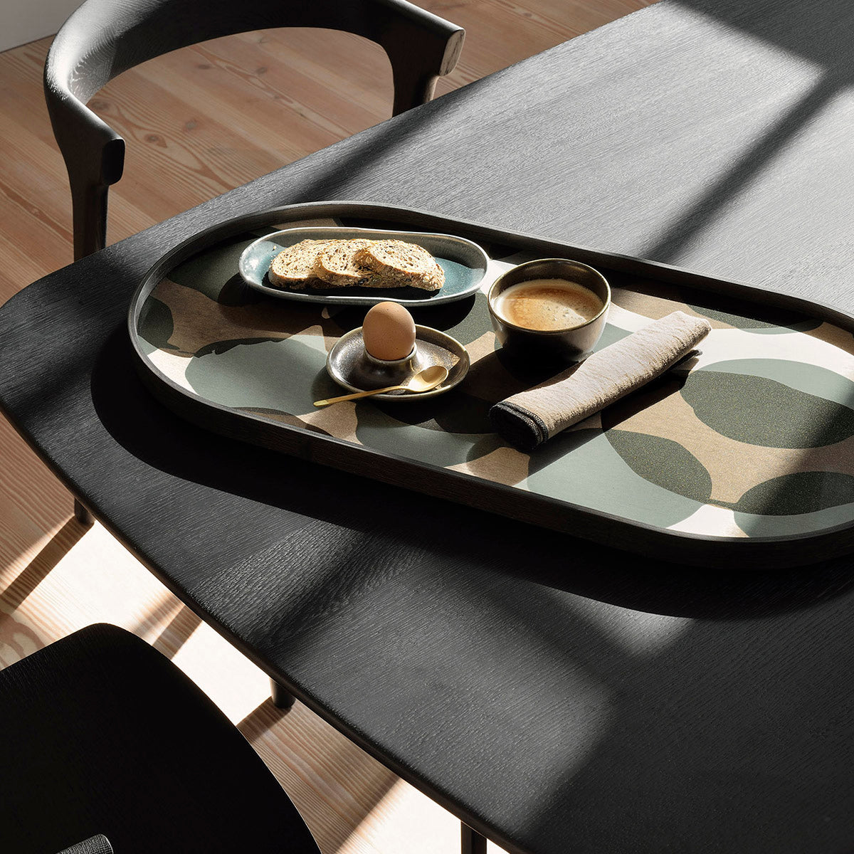 Oak Black Arc Dining Table - Modern Wooden Dining Table for Home & Kitchen - Perfect for Family Gatherings & Dinner Parties