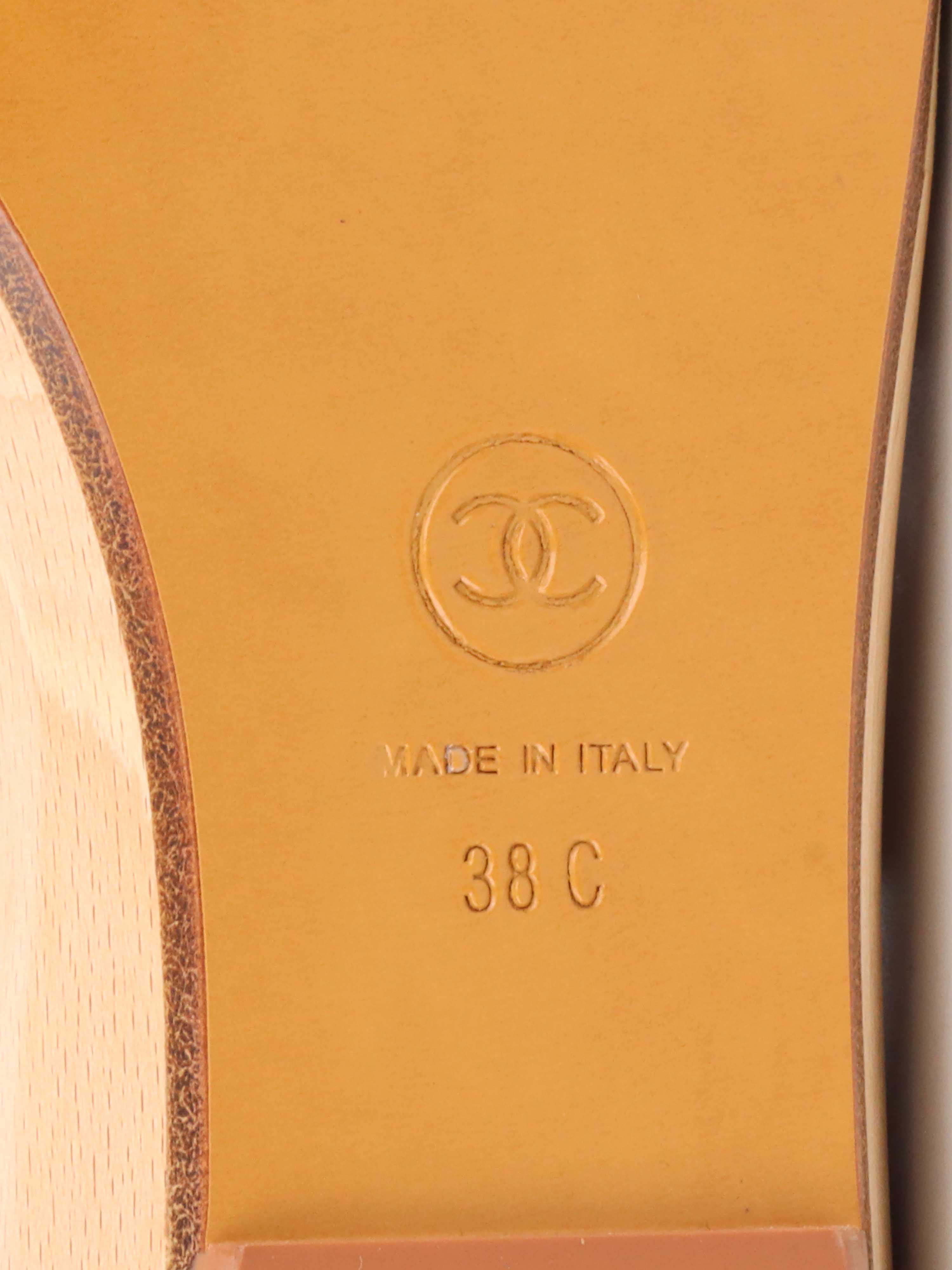 Chanel Women's Wooden Wedge Chain Sandals Size 38 - Luxury Designer Summer Sandals for Beach, Vacation & Casual Outfits