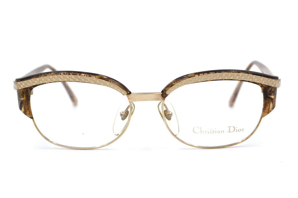 Christian Dior 2589 43 Sunglasses for Women - Luxury Designer Shades with UV Protection - Perfect for Beach, Driving & Outdoor Activities