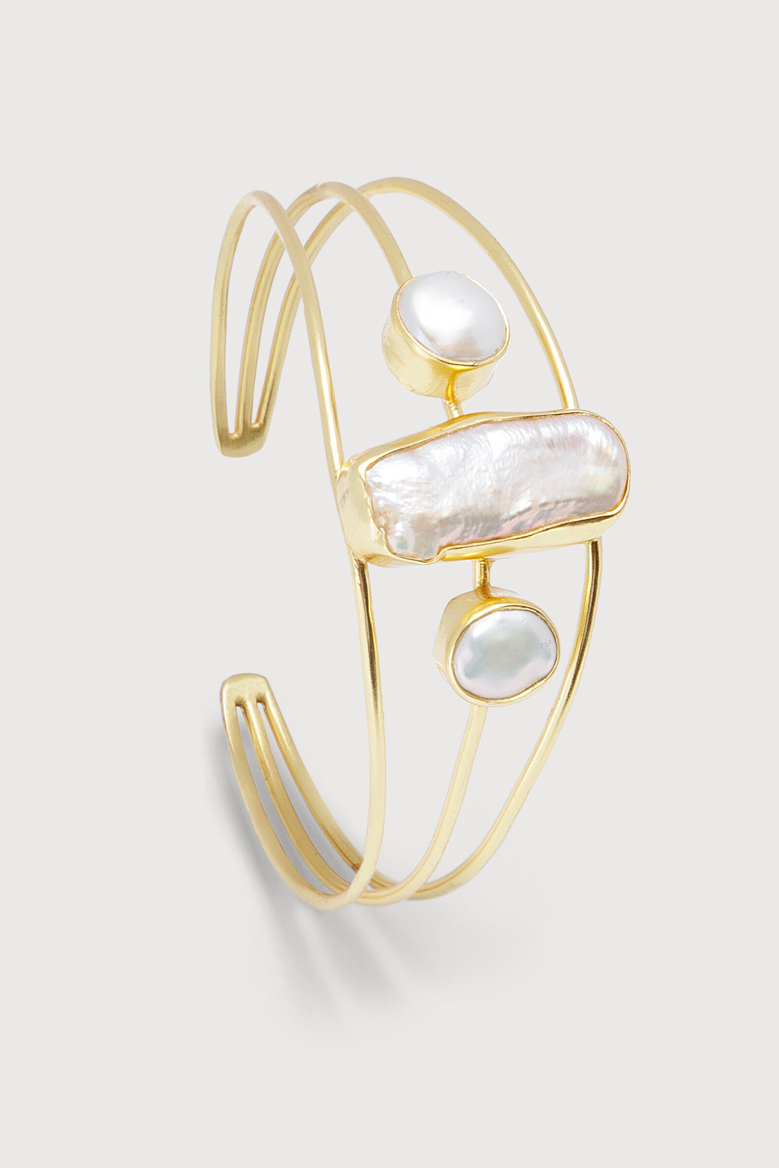 Elegant Tapered Geometric Freshwater Pearl Cuff Bracelet for Women - Perfect for Weddings, Parties & Special Occasions