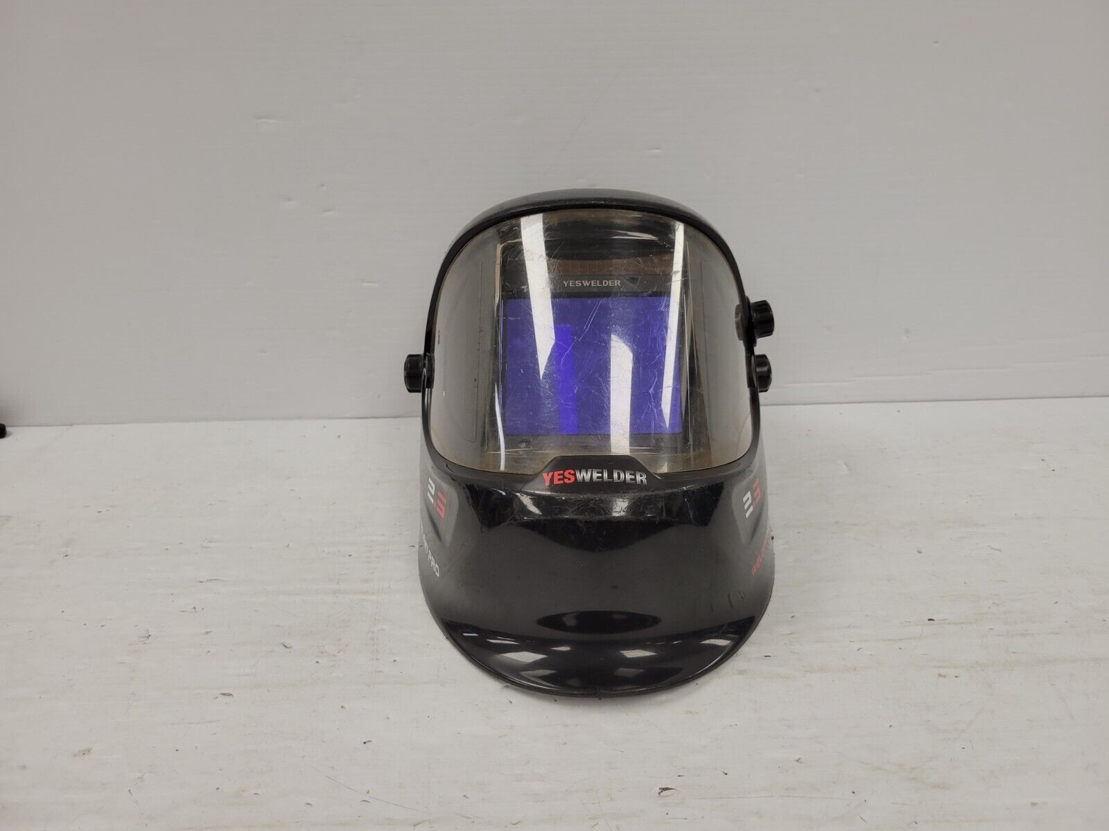 Yes Welder LY800D Auto-Darkening Welding Helmet with Solar Power - Ideal for MIG, TIG, and Arc Welding Projects
