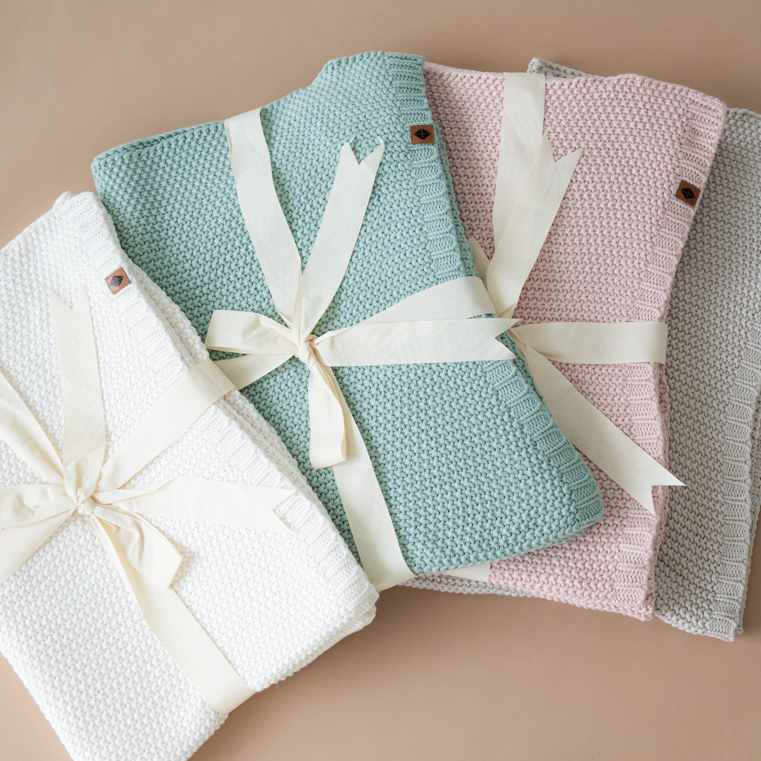 Soft and Cozy Chunky Knit Baby Blanket for Toddlers - Warm & Breathable Cloud-Like Comfort - Perfect for Nursery, Stroller, and Snuggle Time