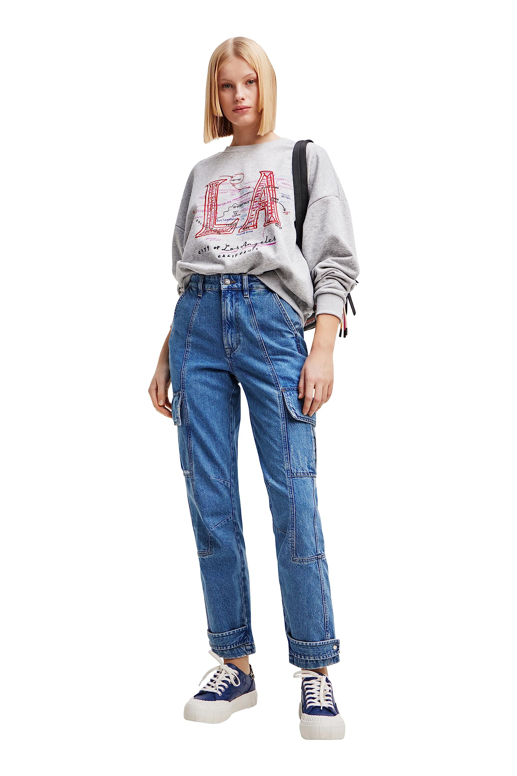Desigual Women's Long Sleeve Knit Sweater - Cozy Pullover for Fall & Winter - Perfect for Casual Outfits, Office Wear & Holiday Gatherings