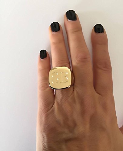 Personalized Gold Square Signet Ring - Custom Engraved Monogram Ring for Men & Women - Perfect for Weddings, Gifts, and Professional Style