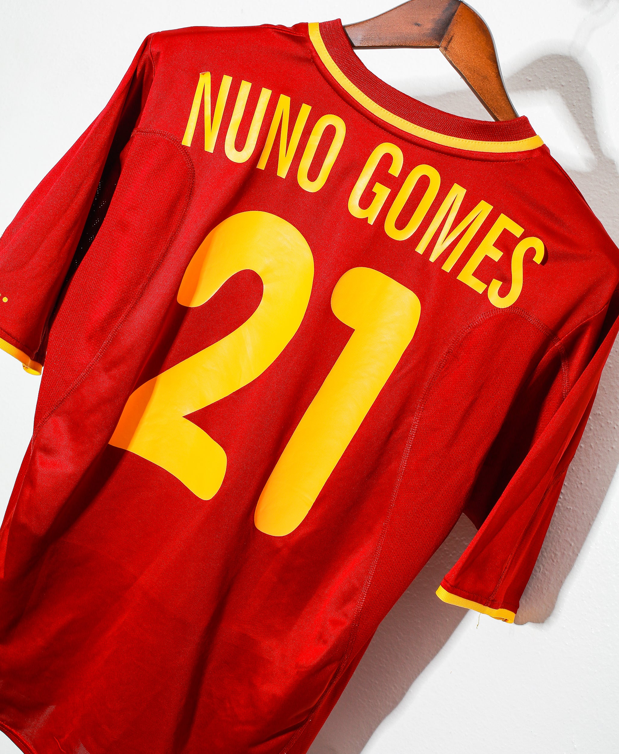 Authentic 2000 Portugal Home Soccer Jersey #21 Nuno Gomes (Size M) - Perfect for Fans, Collectors & Match Days