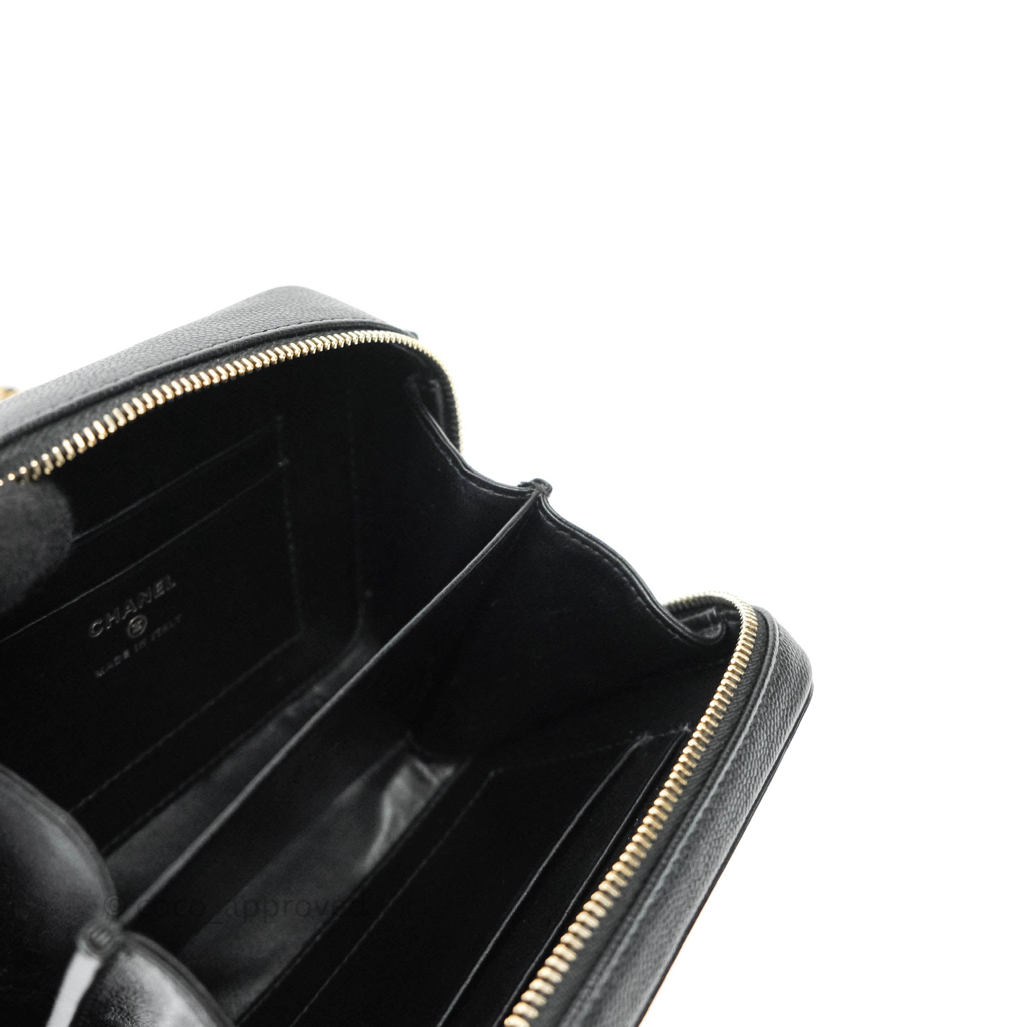 Chanel CC Filigree Vanity Clutch with Chain in Caviar Black - Luxury Evening Bag for Women, Perfect for Parties, Weddings & Special Occasions