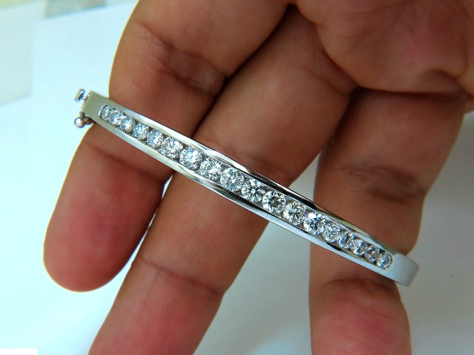 2.60CT Diamond Bangle Bracelet in 14KT Solid Gold with Button Lock (F/VS Clarity) - Elegant Jewelry for Weddings, Anniversaries & Special Occasions