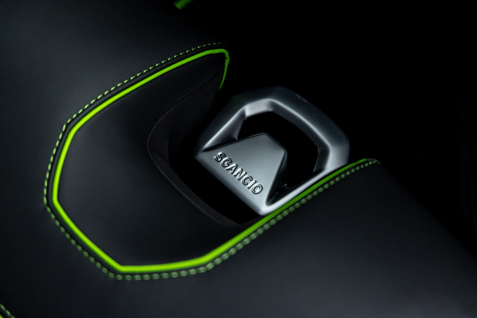 Lamborghini Huracan EVO 2WD Monza Aero Program CB 01 - High Performance Sports Car for Racing Enthusiasts | Perfect for Track Days and Supercar Events
