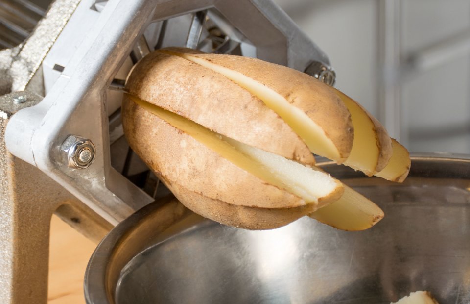 Vollrath 8 Wedge Stainless Steel Potato Cutter - Professional French Fry & Veggie Wedge Maker for Home & Commercial Kitchens