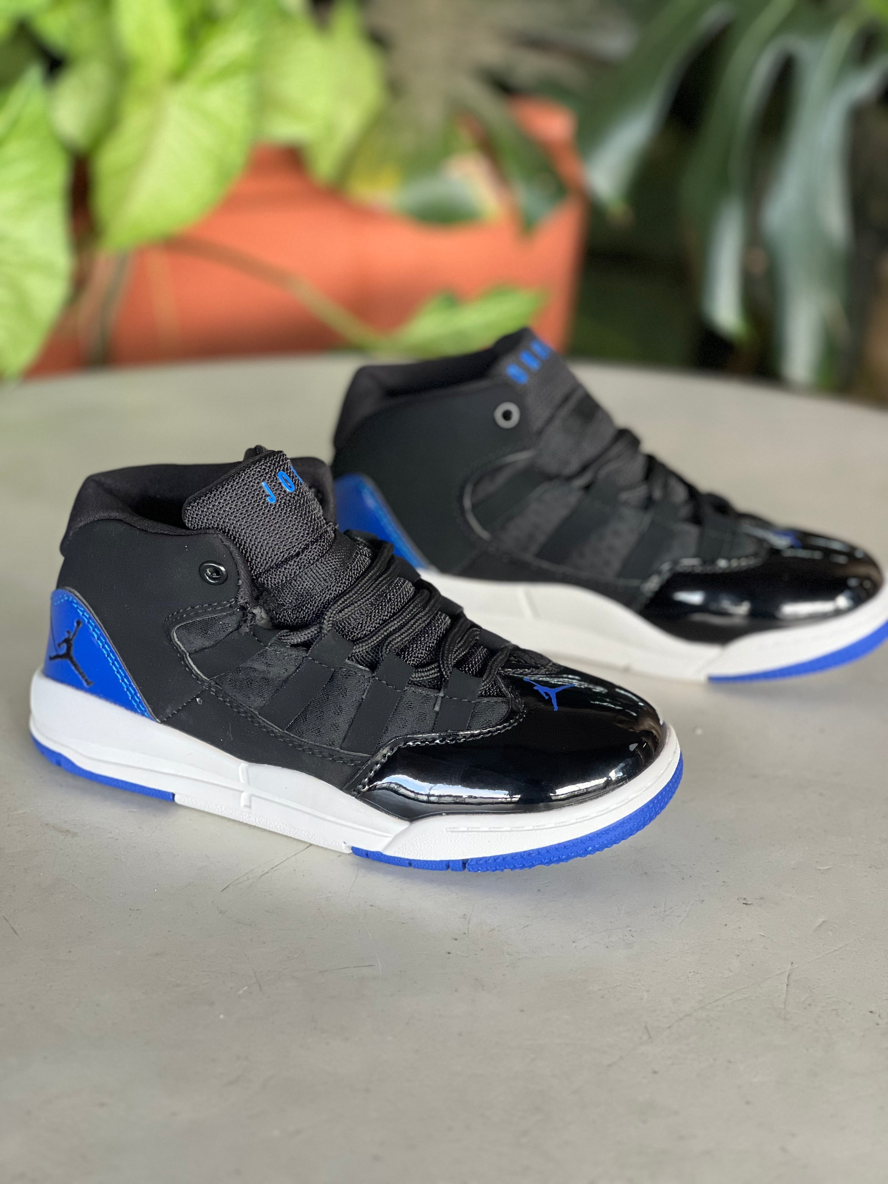Kids Jordan Max Aura Basketball Shoes - Black Blue/White - Comfortable Sneakers for Boys & Girls - Perfect for School, Sports & Casual Wear