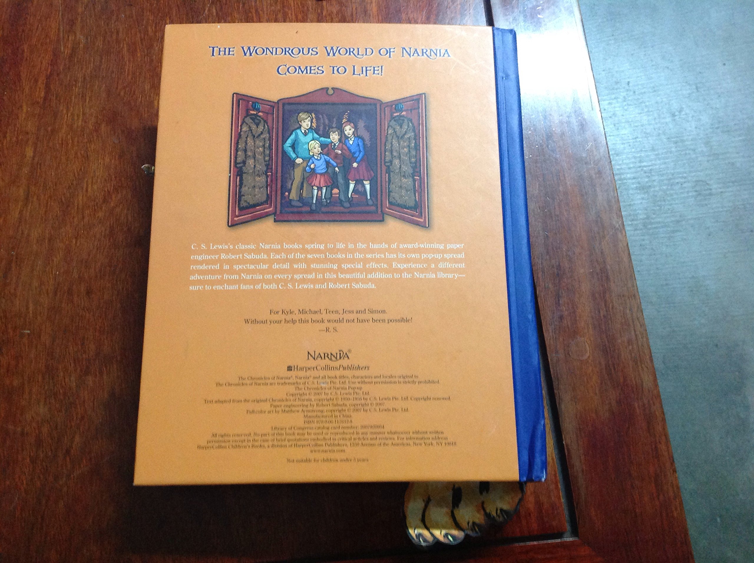 The Chronicles of Narnia Pop-up Book: Classic Fantasy Adventure Based on C.S. Lewis' Novels | Perfect Gift for Kids & Fantasy Book Collectors | Great for Bedtime Stories & Family Reading Time