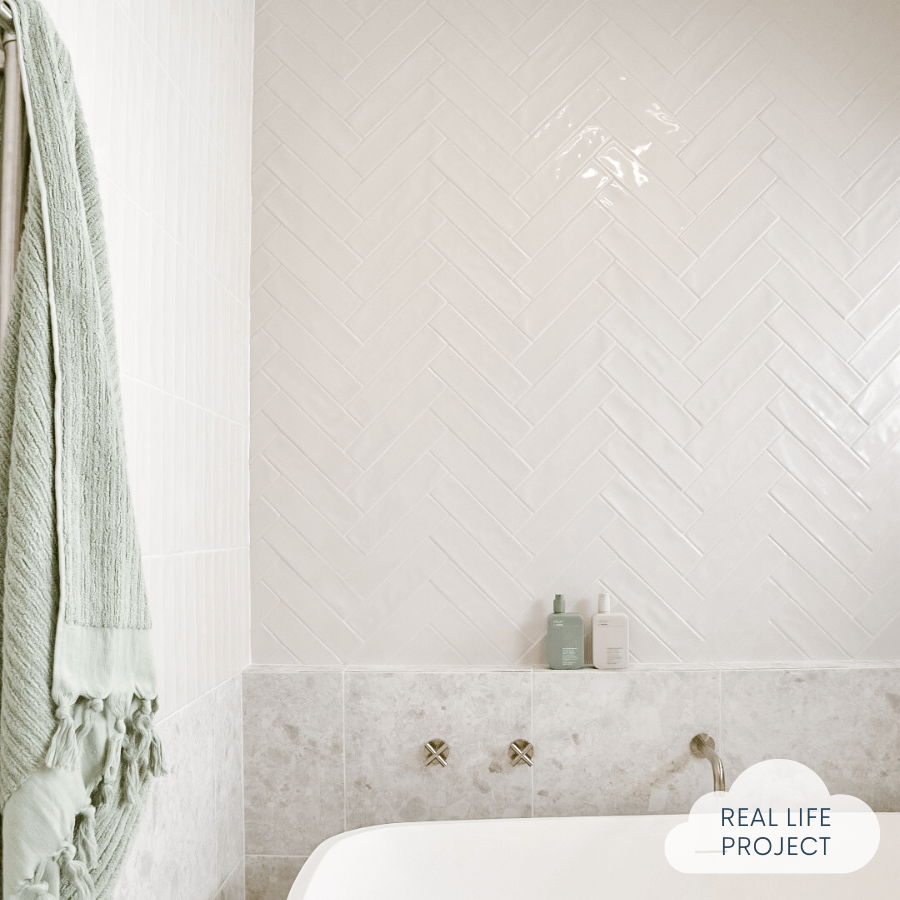 Premium Newport Gloss Subway Bone Tile - Classic White Ceramic Wall Tile for Kitchen Backsplash, Bathroom & Shower - Easy to Clean & Durable