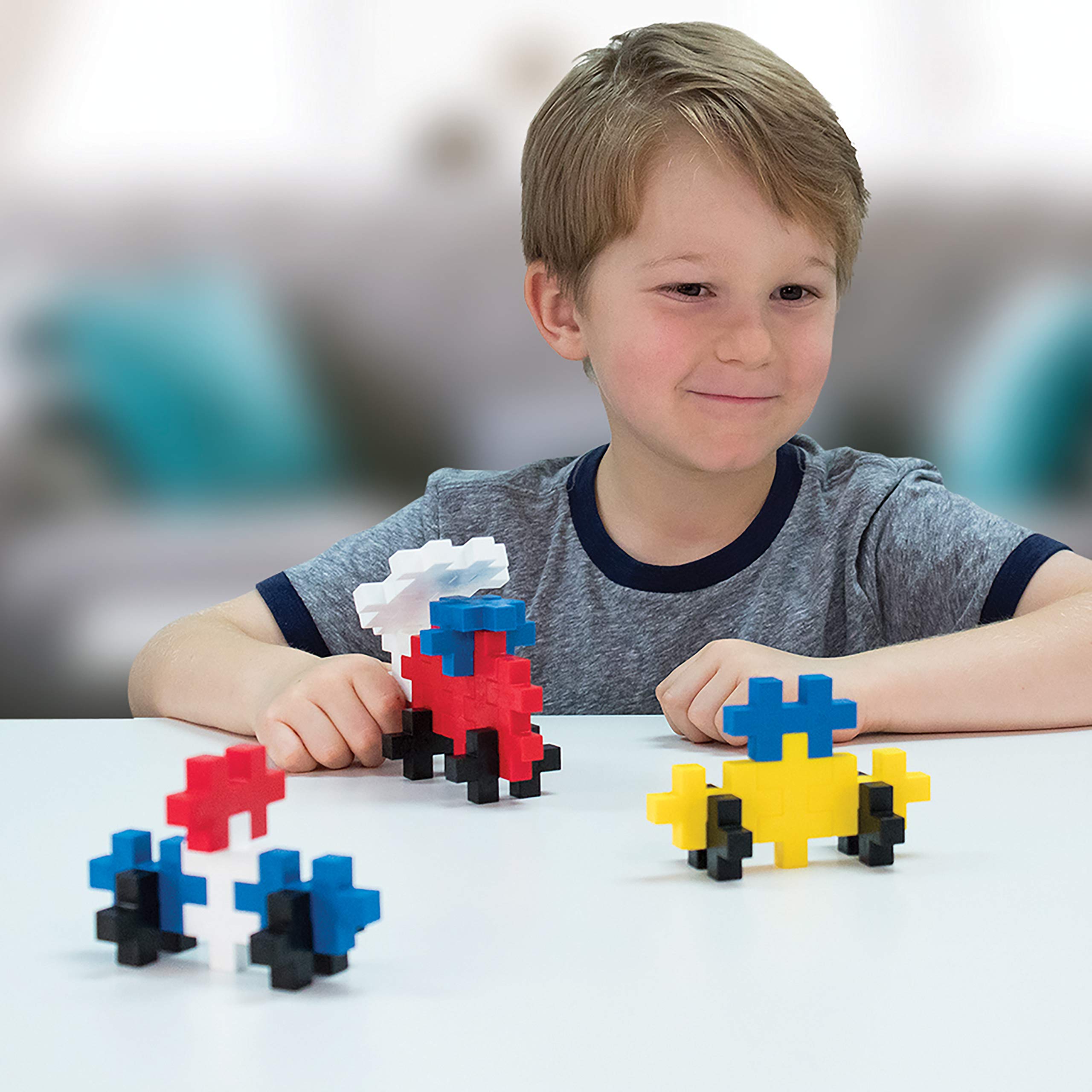 Plus-Plus Big - 200 Piece Construction Building STEM Toy Set with Storage Tub - Basic Color Mix - Educational Puzzle Blocks for Toddlers & Preschoolers - Creative Play for Kids Birthday & Classroom Activities