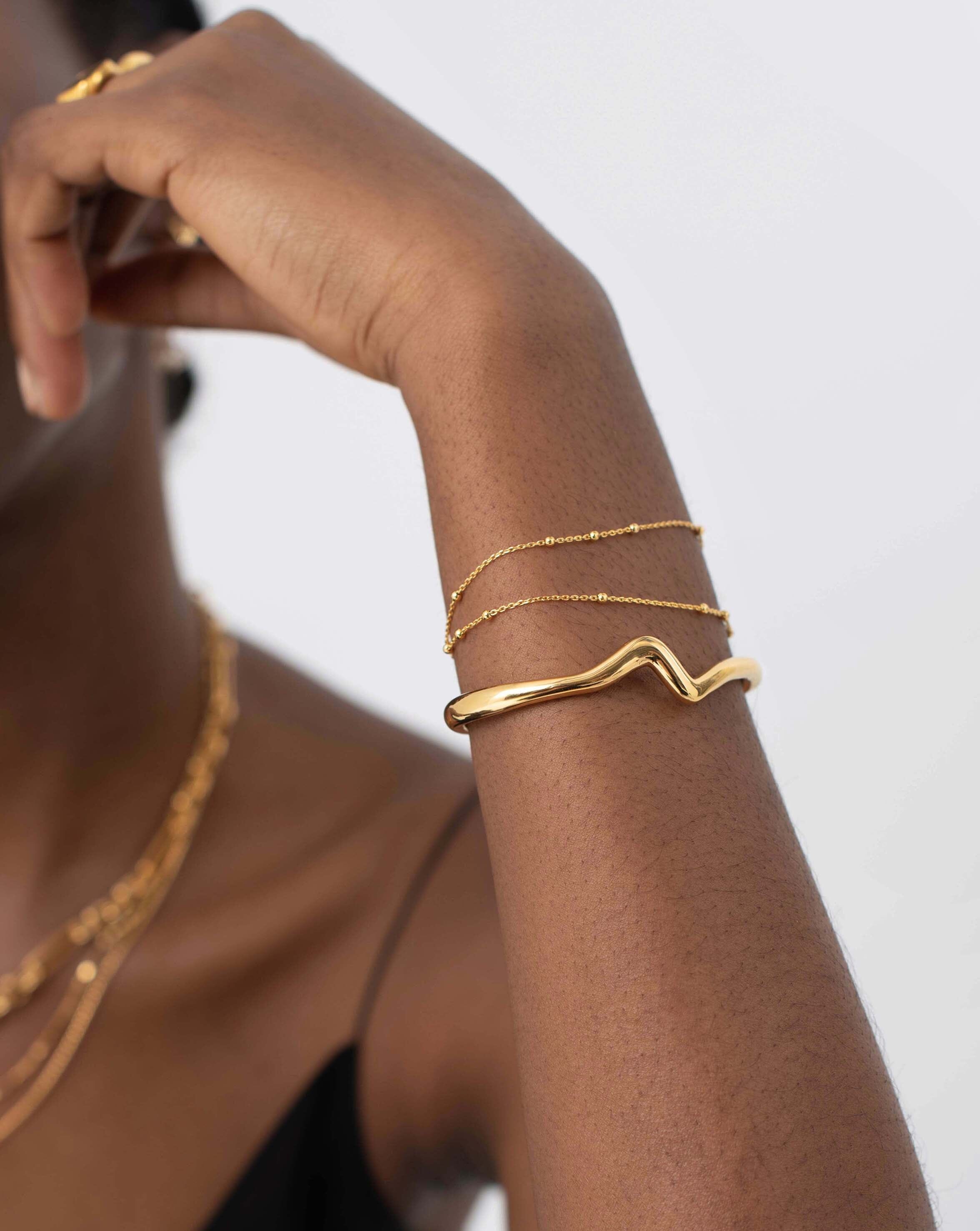 Stylish Molten Wave Cuff Bracelet for Women - Trendy Boho Jewelry for Everyday Wear & Special Occasions