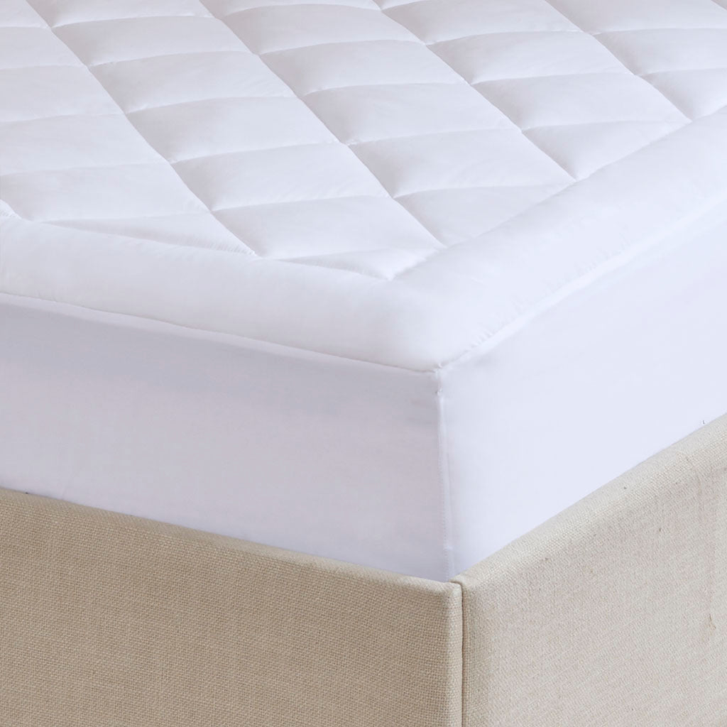 Waterproof Mattress Protector with Deep Pockets - Queen Size, Hypoallergenic & Breathable - Ideal for Bedwetting, Spills & Allergies (Fits Mattress Up to 18