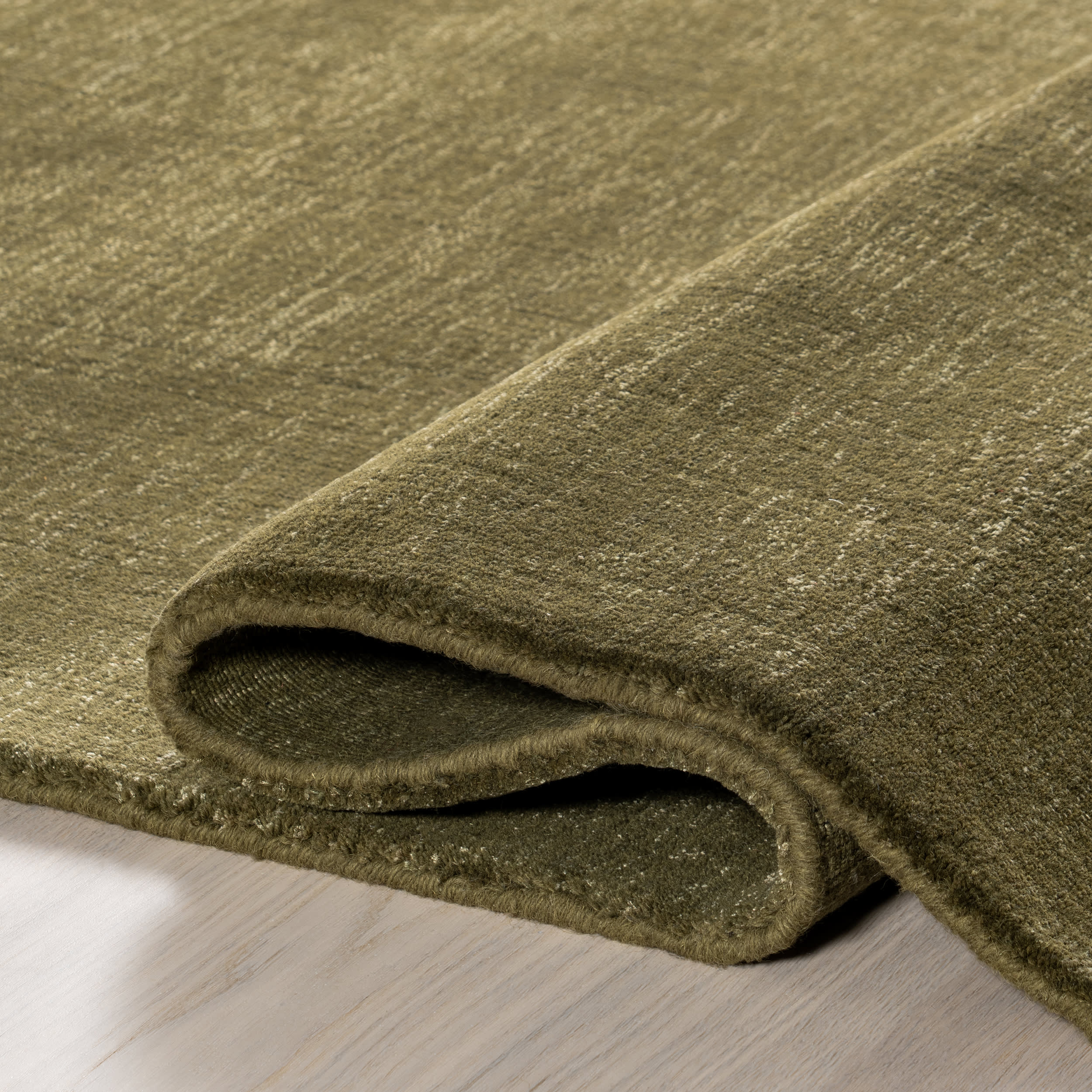 Arrel Speckled Wool Blend Area Rug in Verdant Green - Soft & Durable Living Room, Bedroom, or Office Floor Decor