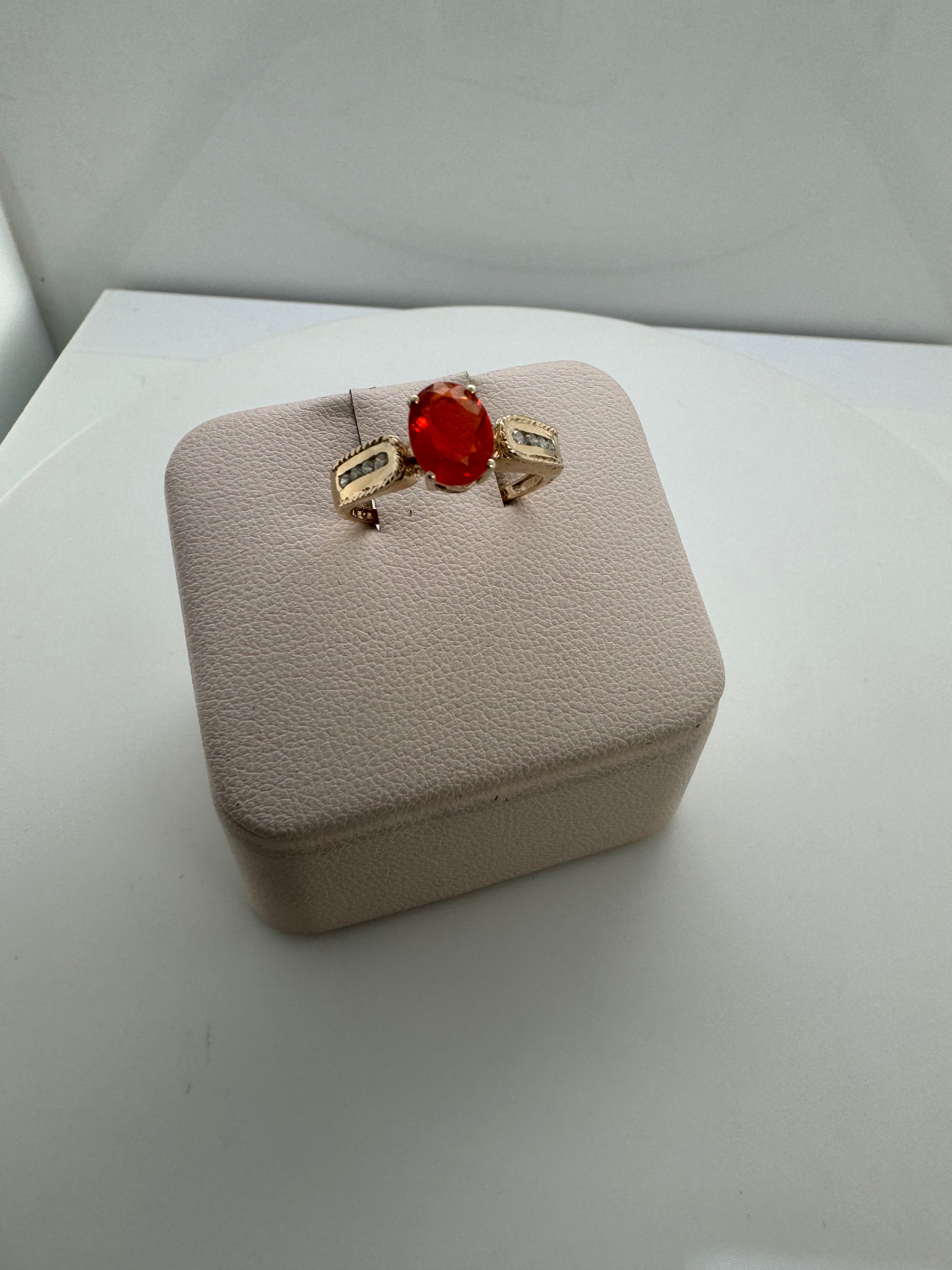 Orange Stone Estate Ring - Vintage Inspired Jewelry for Women, Elegant Gemstone Ring for Weddings & Special Occasions