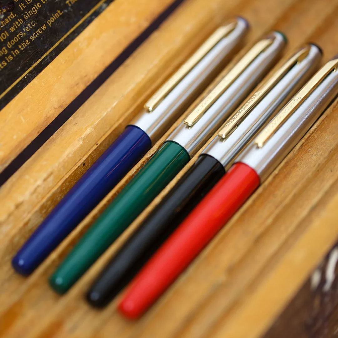 Esterbrook Phaeton 300R Fountain Pen - Premium Black Ink Pen for Writing, Calligraphy & Gift Giving - Elegant Office, School & Special Occasion Use