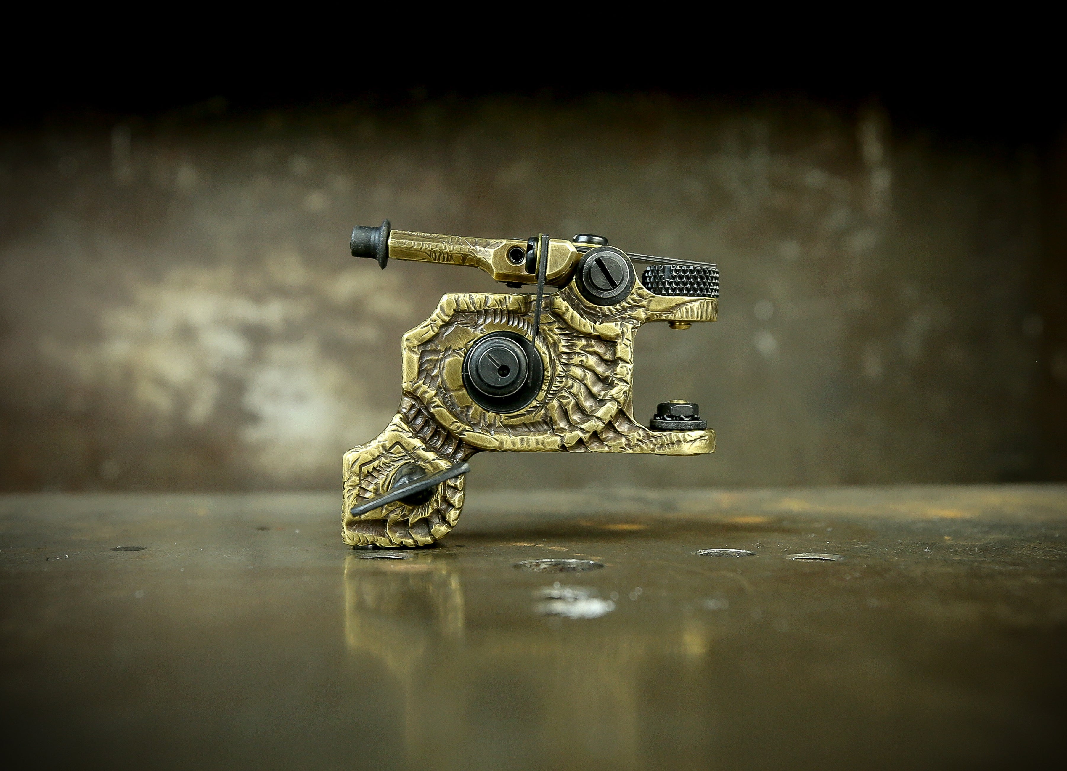 Limited Edition Aaron Cain X Dan Kubin Biomech Brass V3/23 Sidewinder CC - Premium Collectible Mechanical Pen for Writing Enthusiasts & Gift Ideas