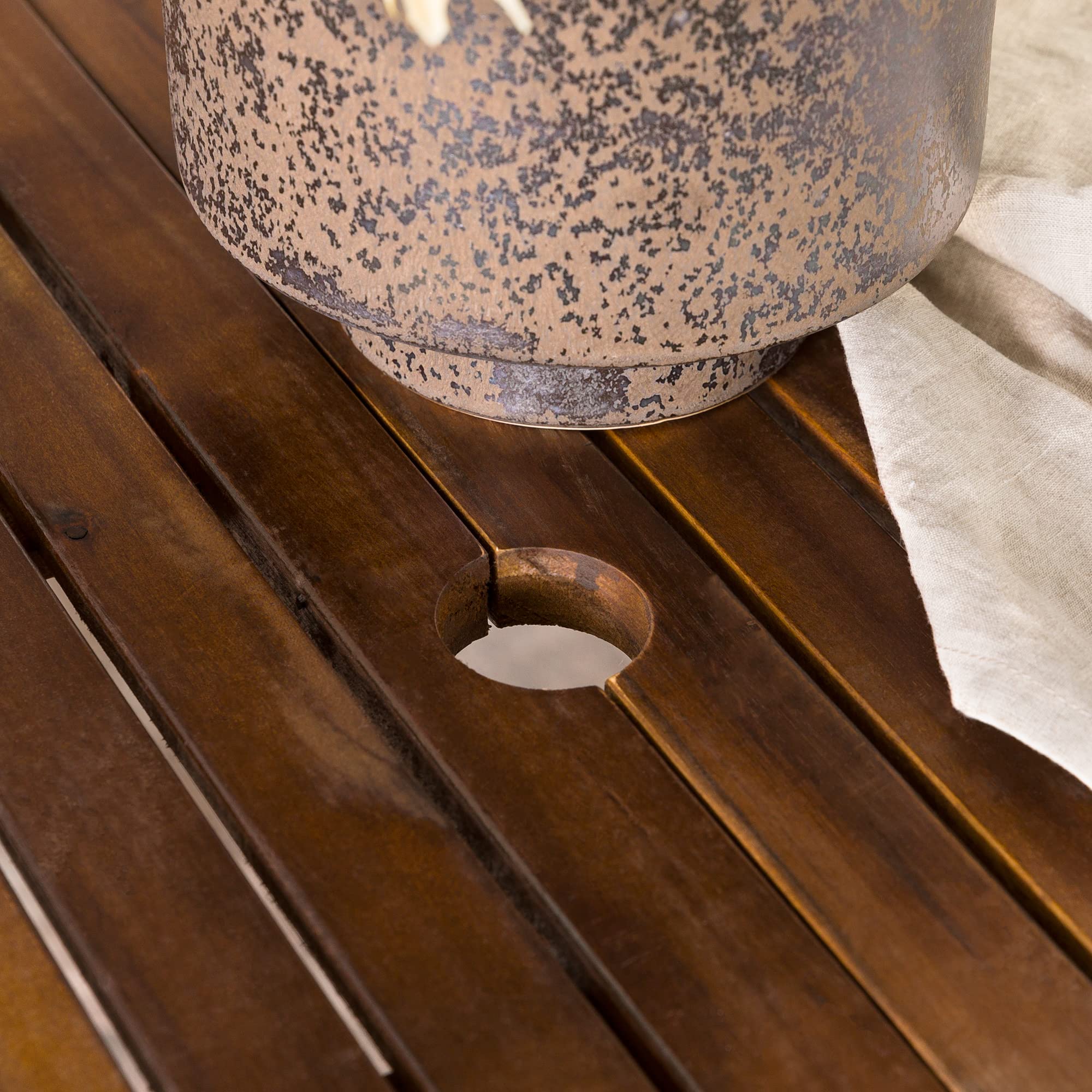 Walker Edison Dominica 34