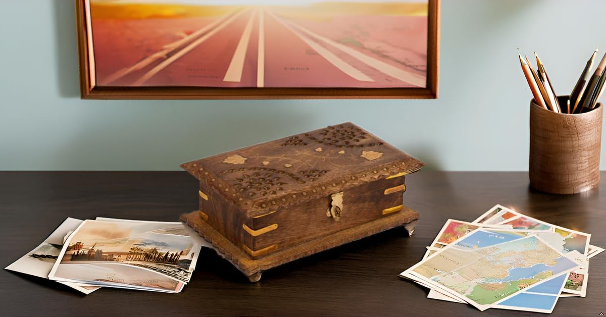 Handmade Wooden Jewelry Box with Lock - 8x5 Inch Keepsake Treasure Chest for Watches & Trinkets | Perfect Birthday, Anniversary & Housewarming Gift for Men & Women | Elegant Storage Solution for Jewelry, Rings & Valuables