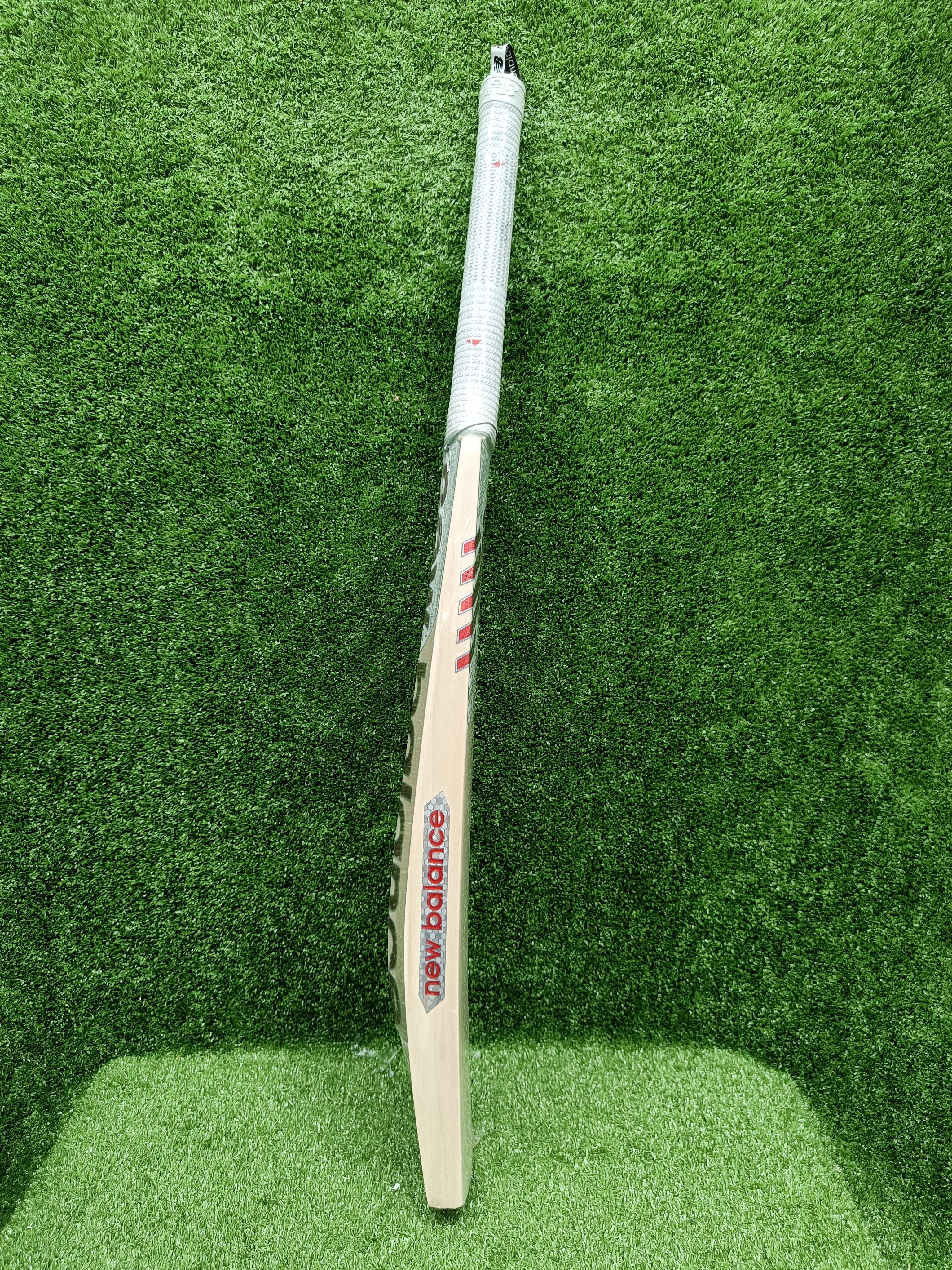 Premium English Willow Cricket Bat NB TC 590 - Professional Grade for Matches & Training | Perfect for Club, School & League Players