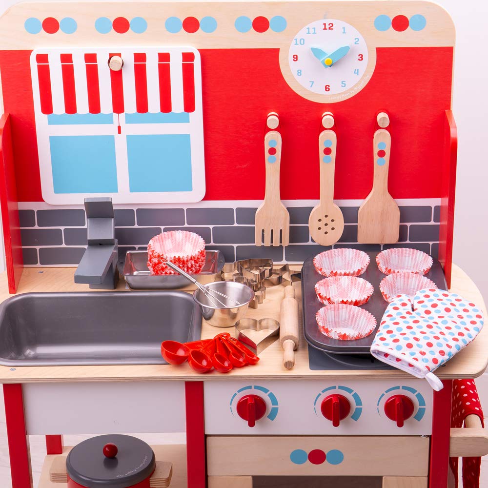 Bigjigs Toys Young Chefs Baking Set for Kids - Pretend Play Kitchen Accessories, Wooden Cake & Cookie Baking Toys | Perfect for Role Play, Birthday Gifts & Early Learning Activities