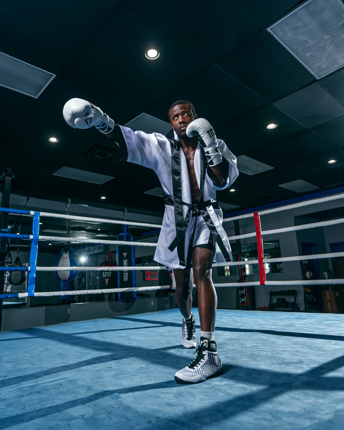 TITLE Boxing Pro Fingertip Training Robe 2.0 - Premium Boxing & MMA Sparring Gear for Fighters & Athletes - Perfect for Gym Workouts, Martial Arts Training & Competition