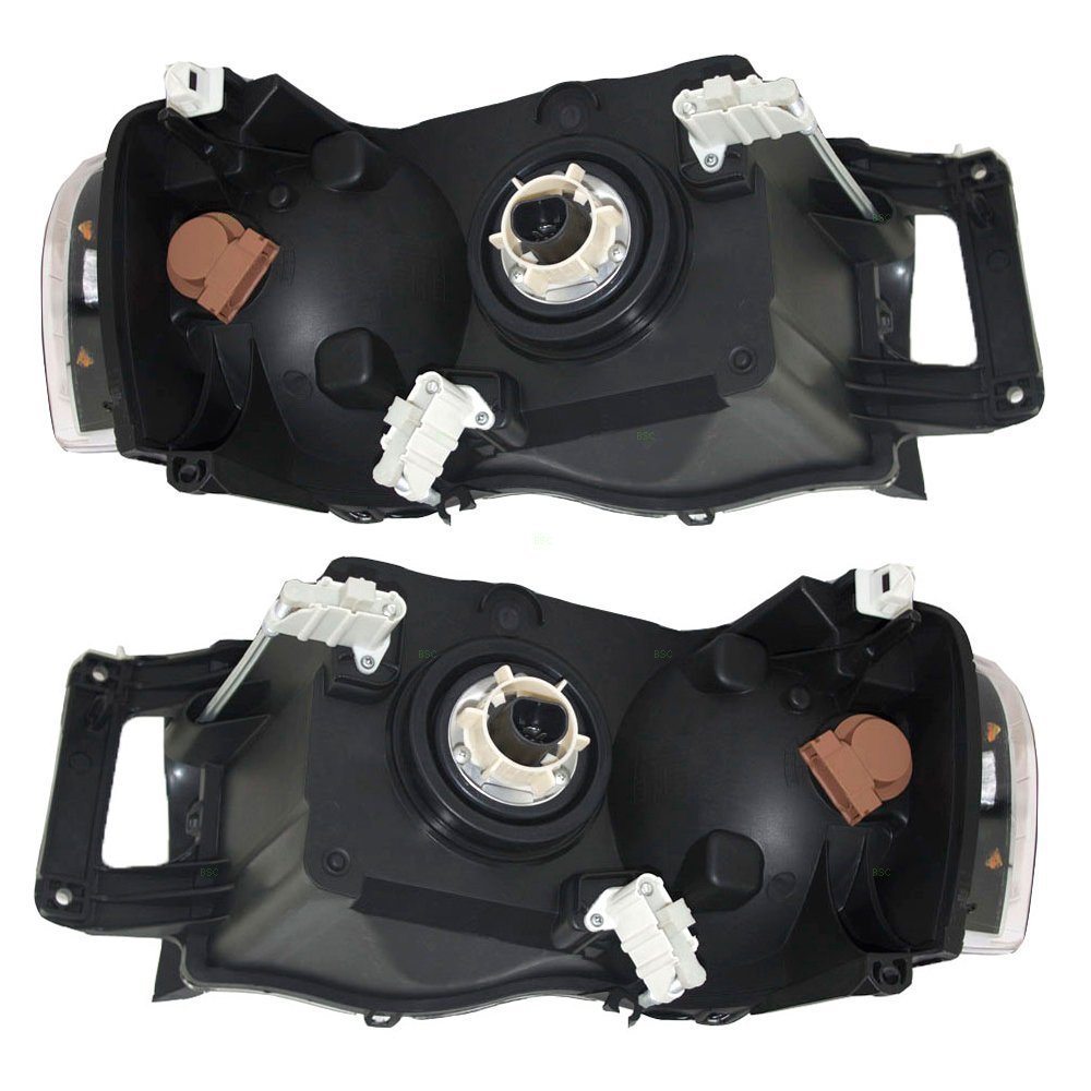 Brock Replacement Halogen Headlight Set - Driver & Passenger Side Compatible with 2002-2005 Chevy/GMC 1500 Pickup Truck | Improved Night Visibility for Safer Driving