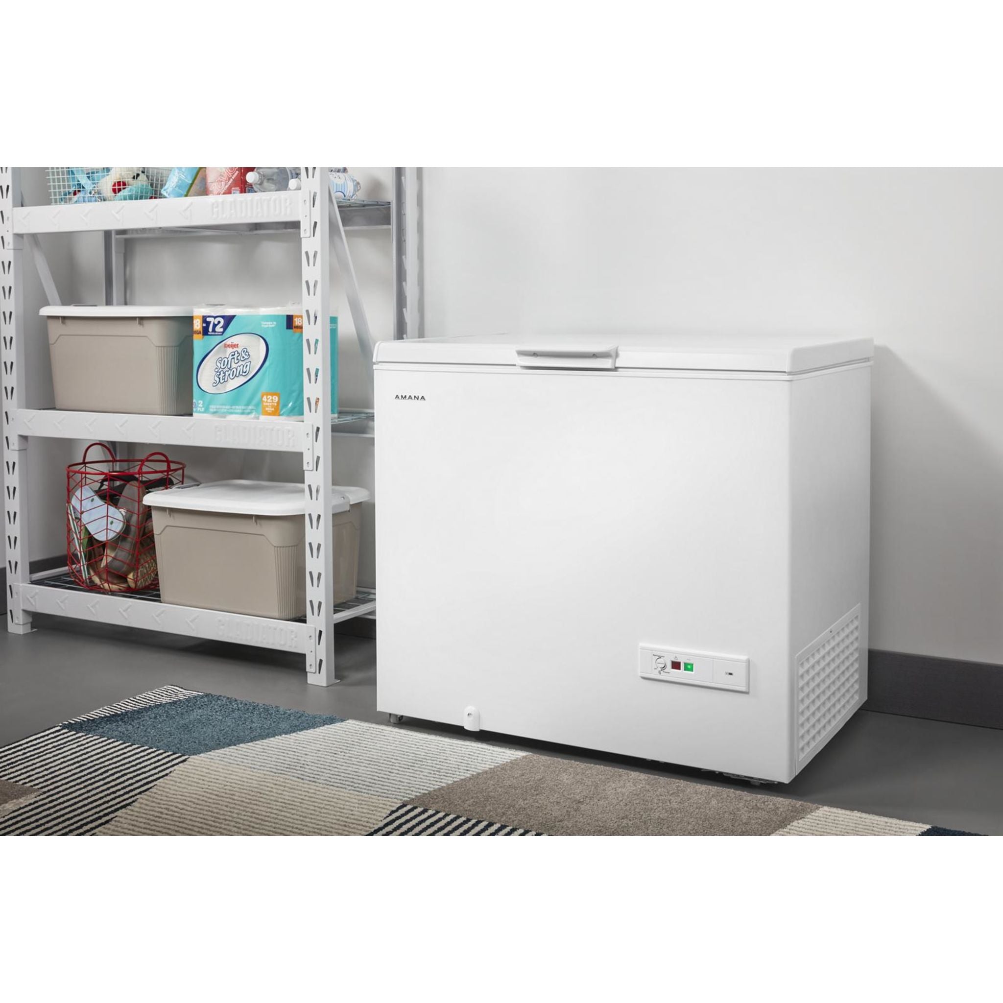 Amana AQC0902LW 9 Cubic Feet Chest Freezer - Energy Efficient White Deep Freezer for Home, Garage & Restaurant Use - Perfect for Frozen Food Storage & Bulk Meal Prep