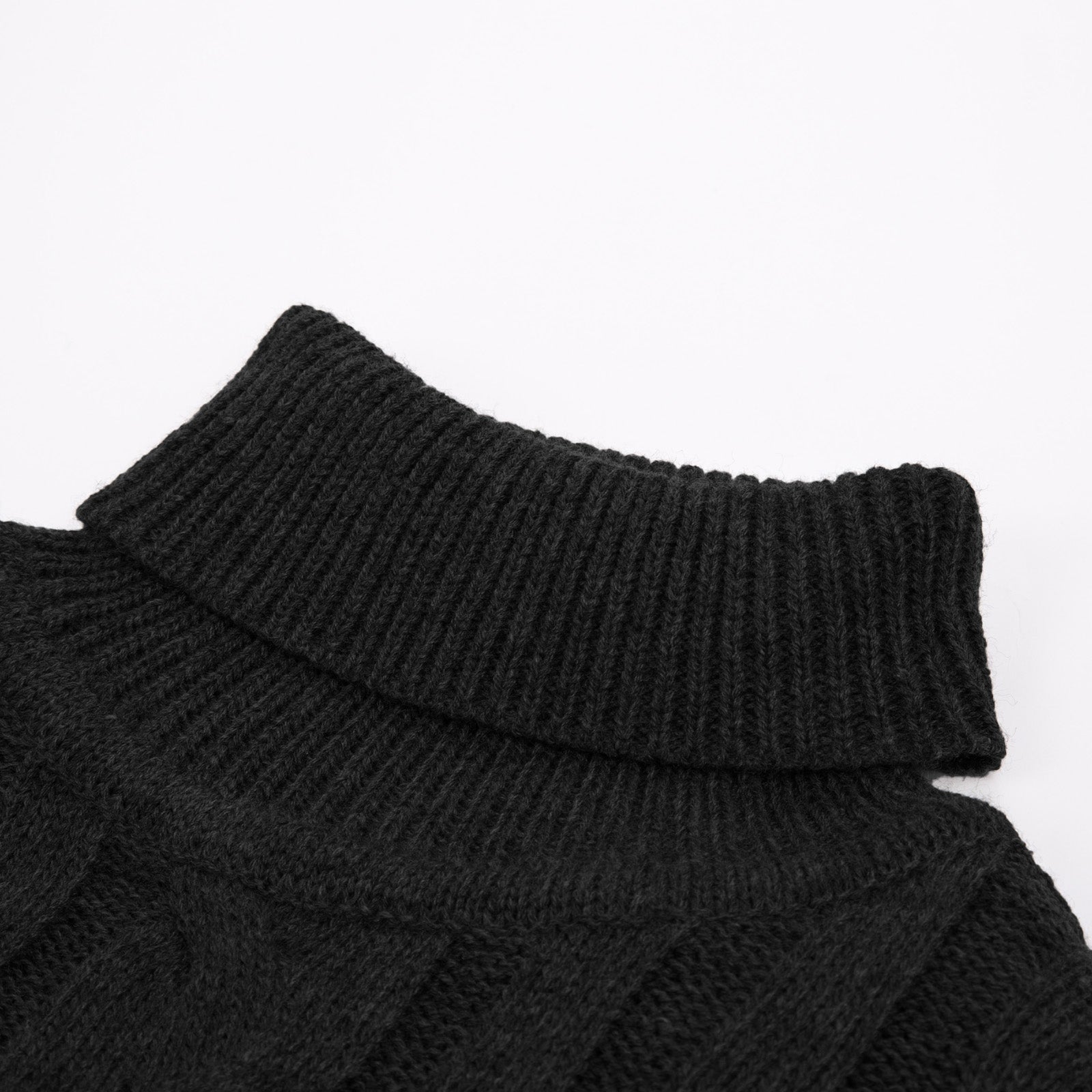 Men's Cable Knit Turtleneck Sweater - Warm Thermal Pullover for Winter - Perfect for Casual Outfits, Office Wear & Outdoor Activities