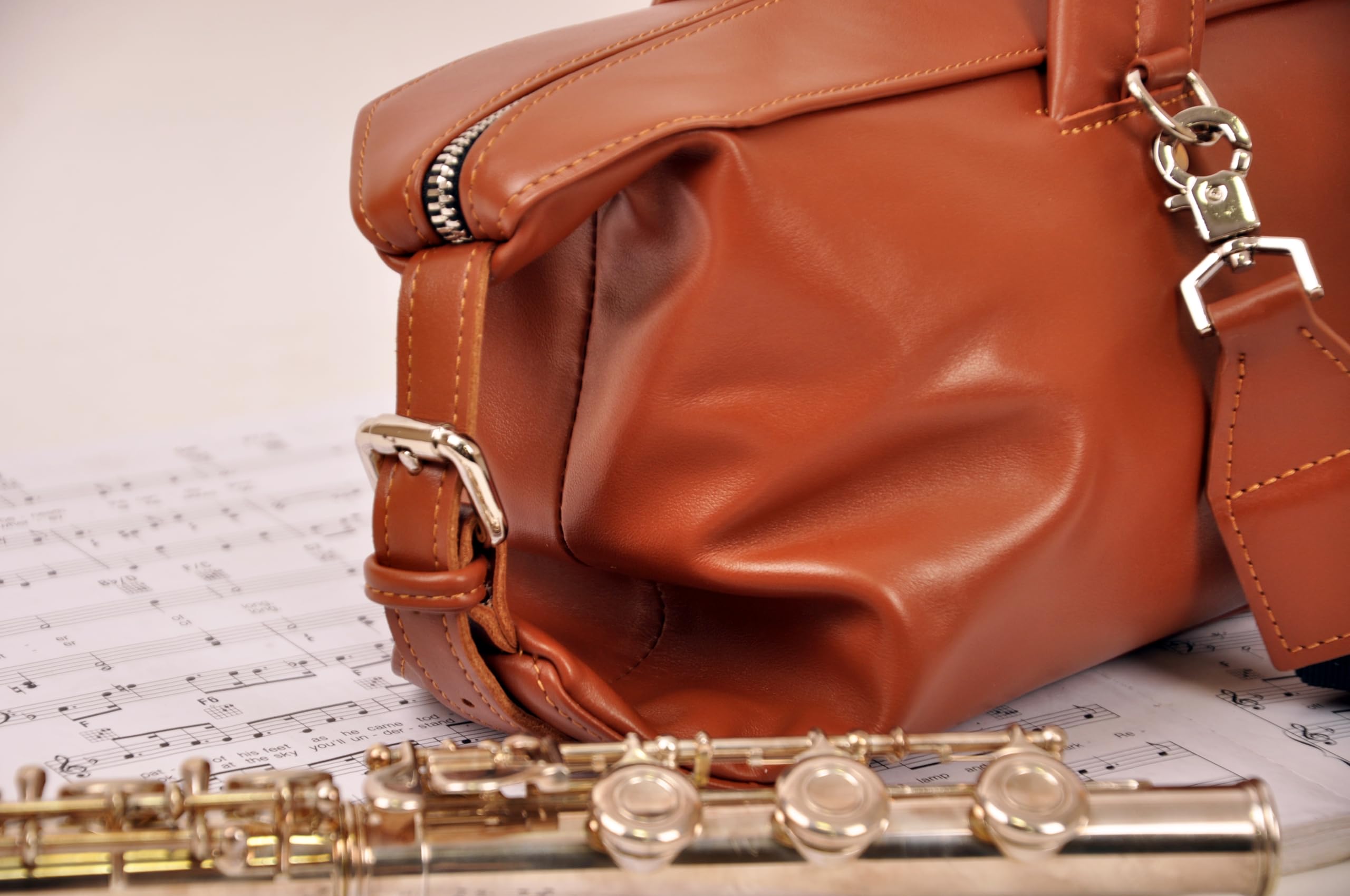 Premium Flute Gig Bag - Genuine Detroit Leather Pouch Case with Modern Design (Flexible, Brown) for Musicians & Music Students - Perfect for School, Practice & Performances
