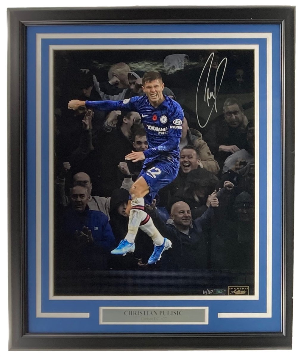 Authentic Christian Pulisic Signed Framed 16x20 Chelsea FC Soccer Photo - Panini Certified Memorabilia - Perfect for Soccer Fans, Man Cave Decor & Sports Collectors